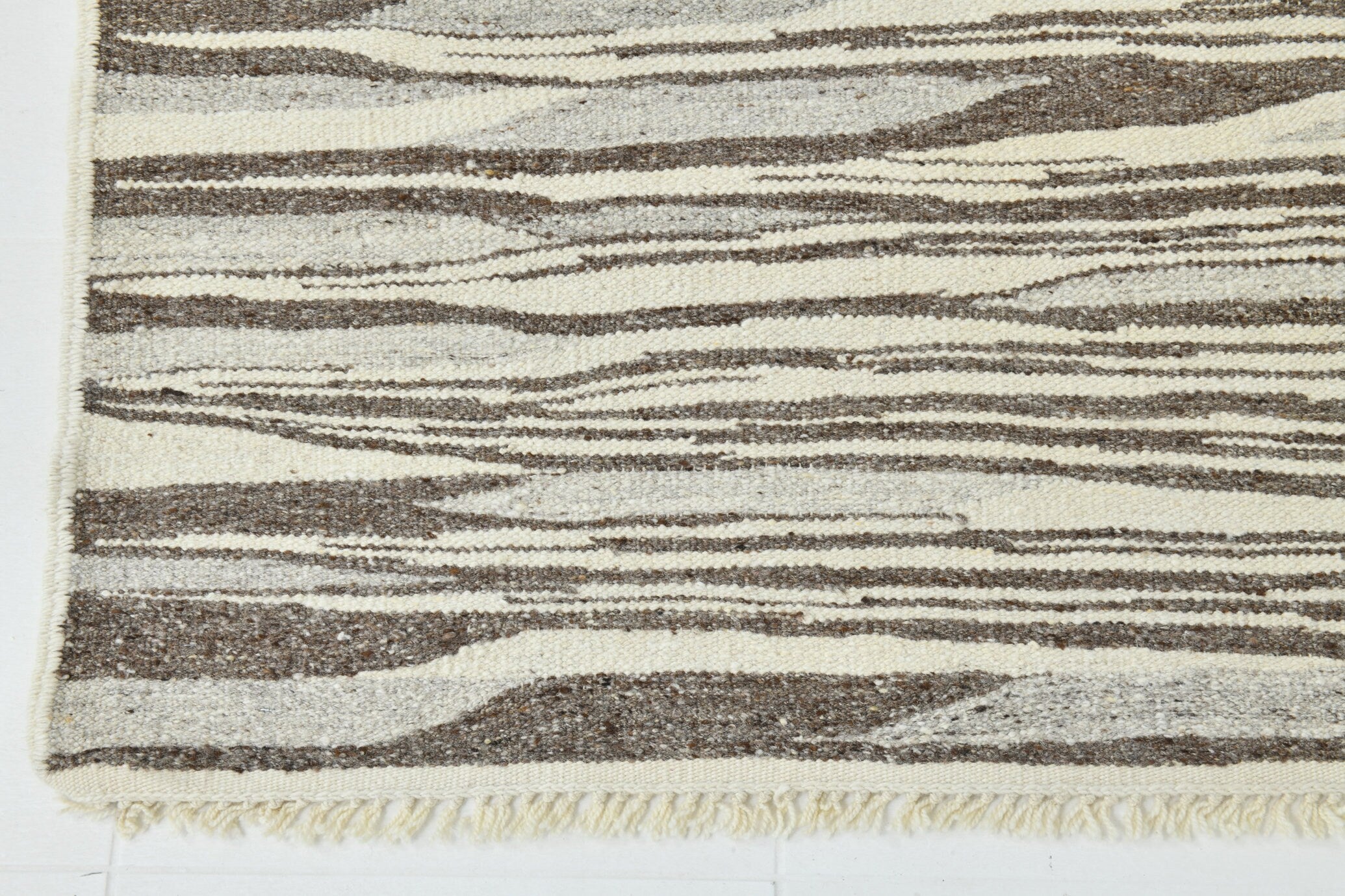 Modern Kilim Manzandaran 7’10’’ x 10’8’’ ft