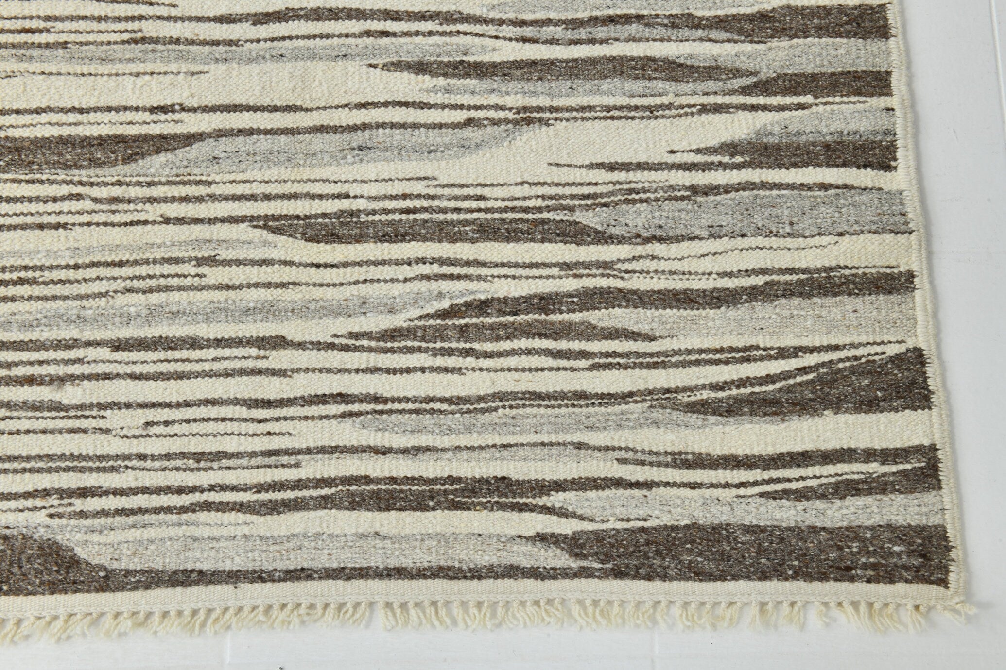 Modern Kilim Manzandaran 7’10’’ x 10’8’’ ft