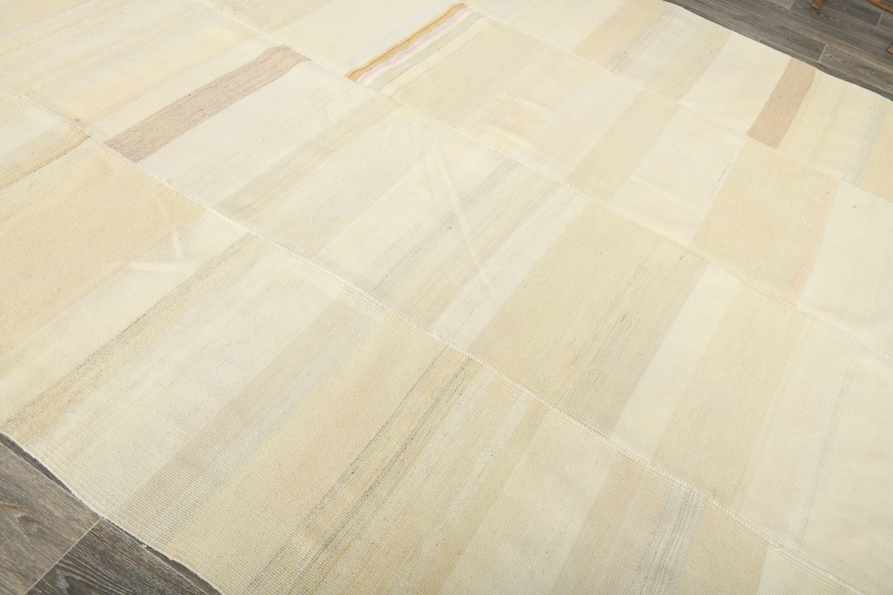 Modern Kilim Manzandaran 7’10’’ x 11’1’’ ft