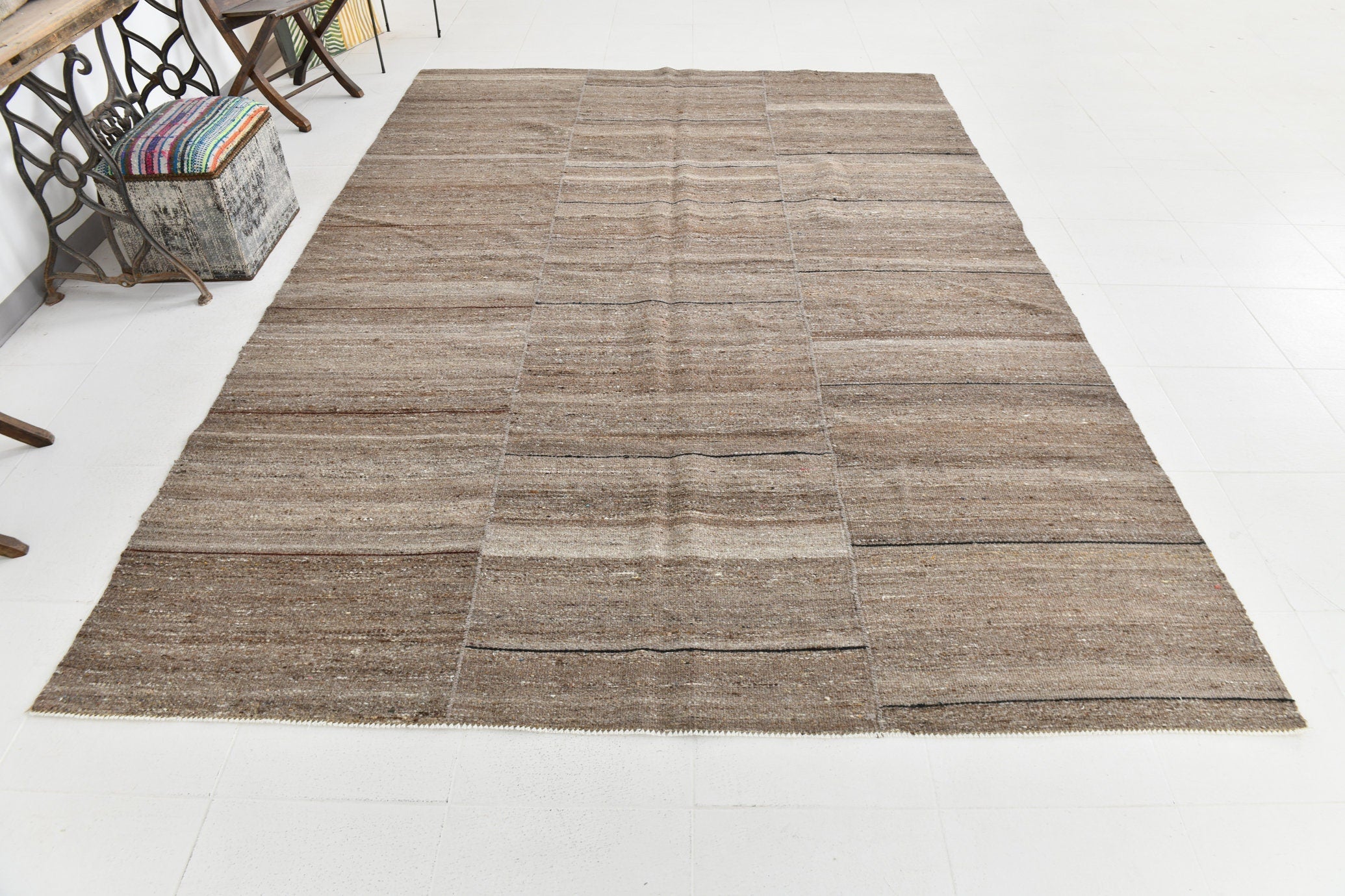 Modern Kilim Manzandaran 7'6" x 10'7" ft