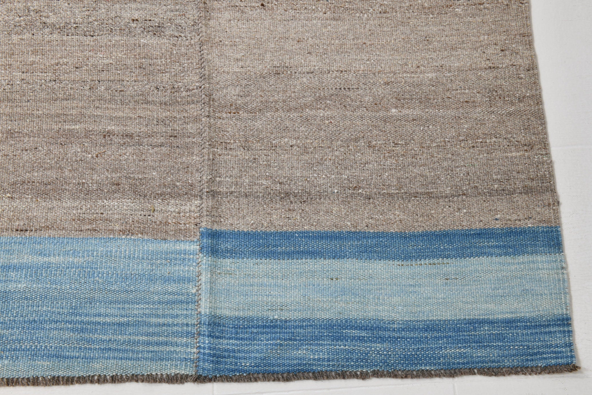 Modern Kilim Manzandaran 8’4’’ x 13’2’’ ft