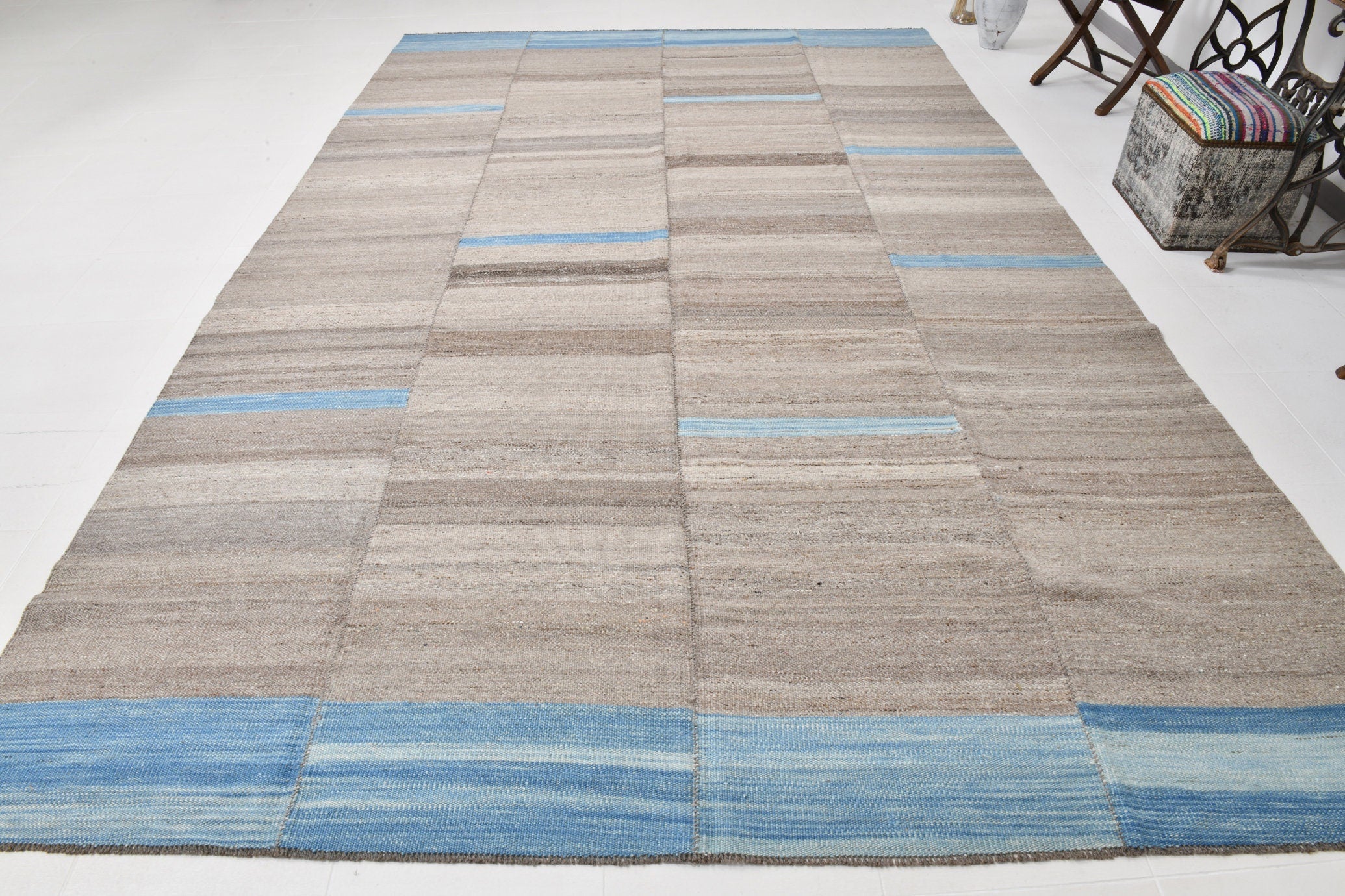 Modern Kilim Manzandaran 8’4’’ x 13’2’’ ft