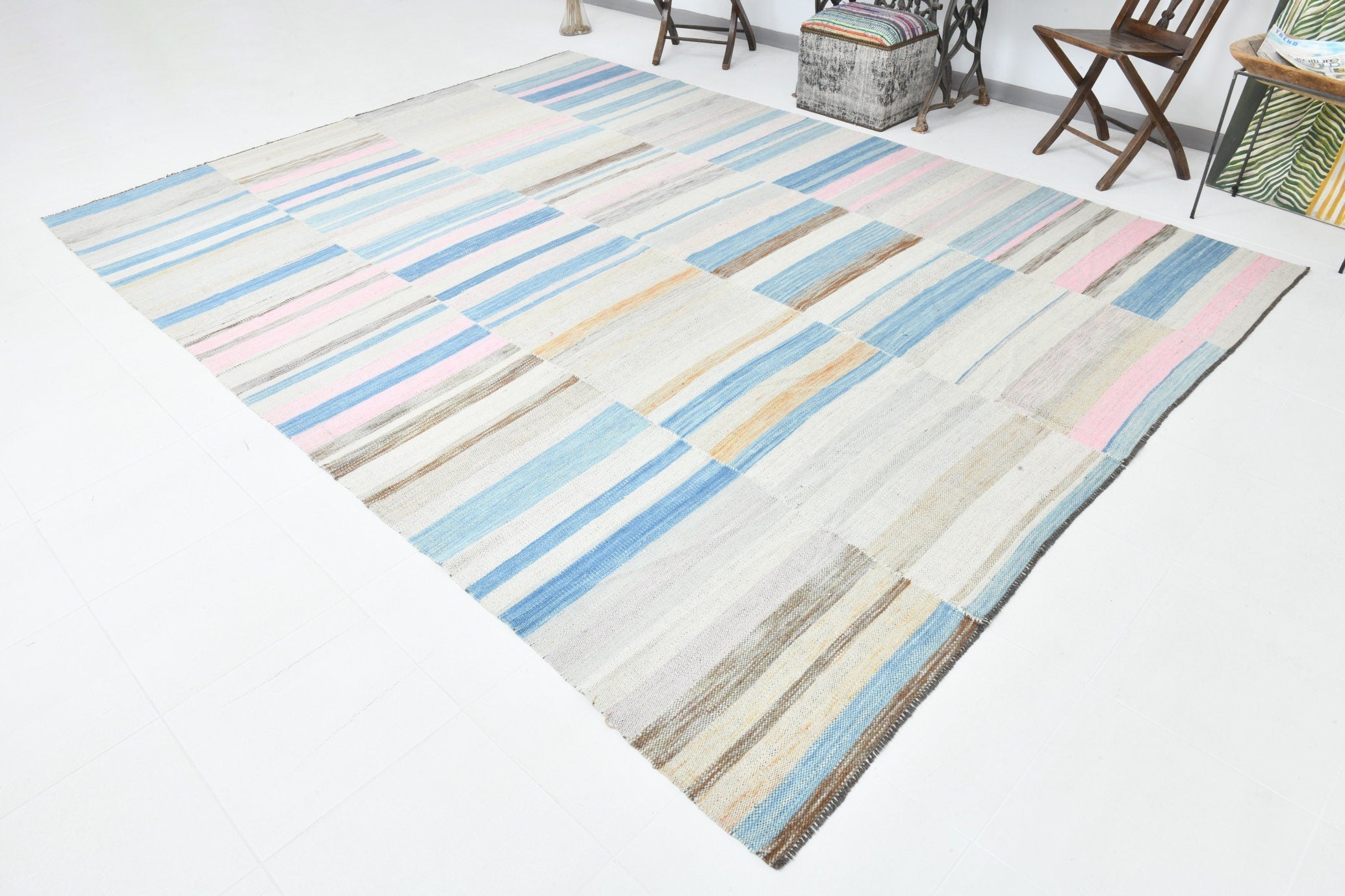 Modern Kilim Manzandaran 8’6’’ x 11’10’’ ft