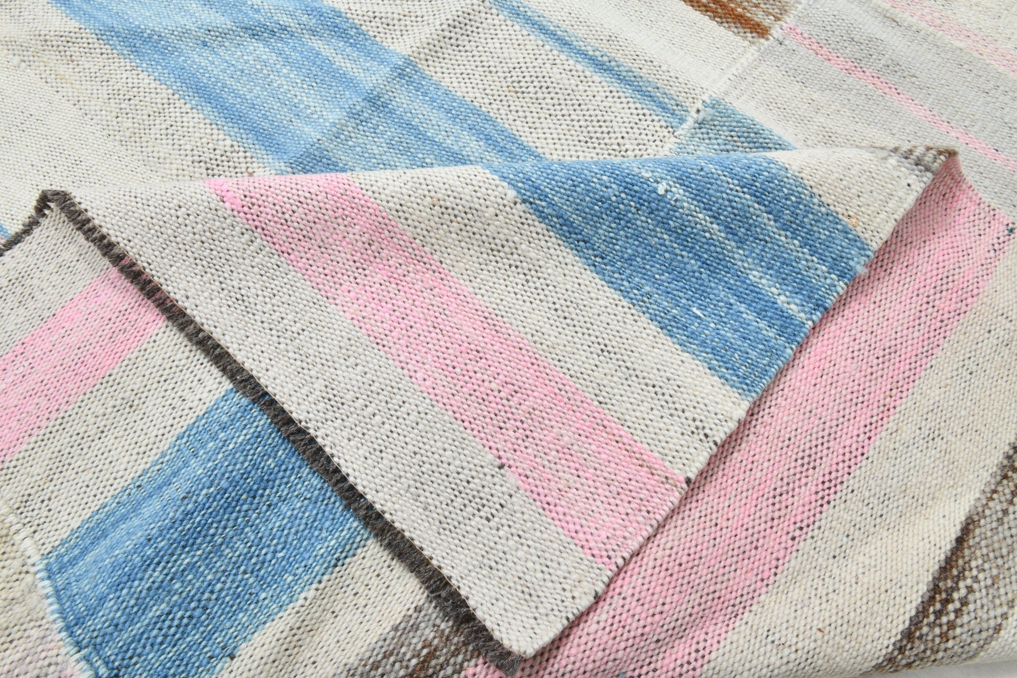 Modern Kilim Manzandaran 8’6’’ x 11’10’’ ft