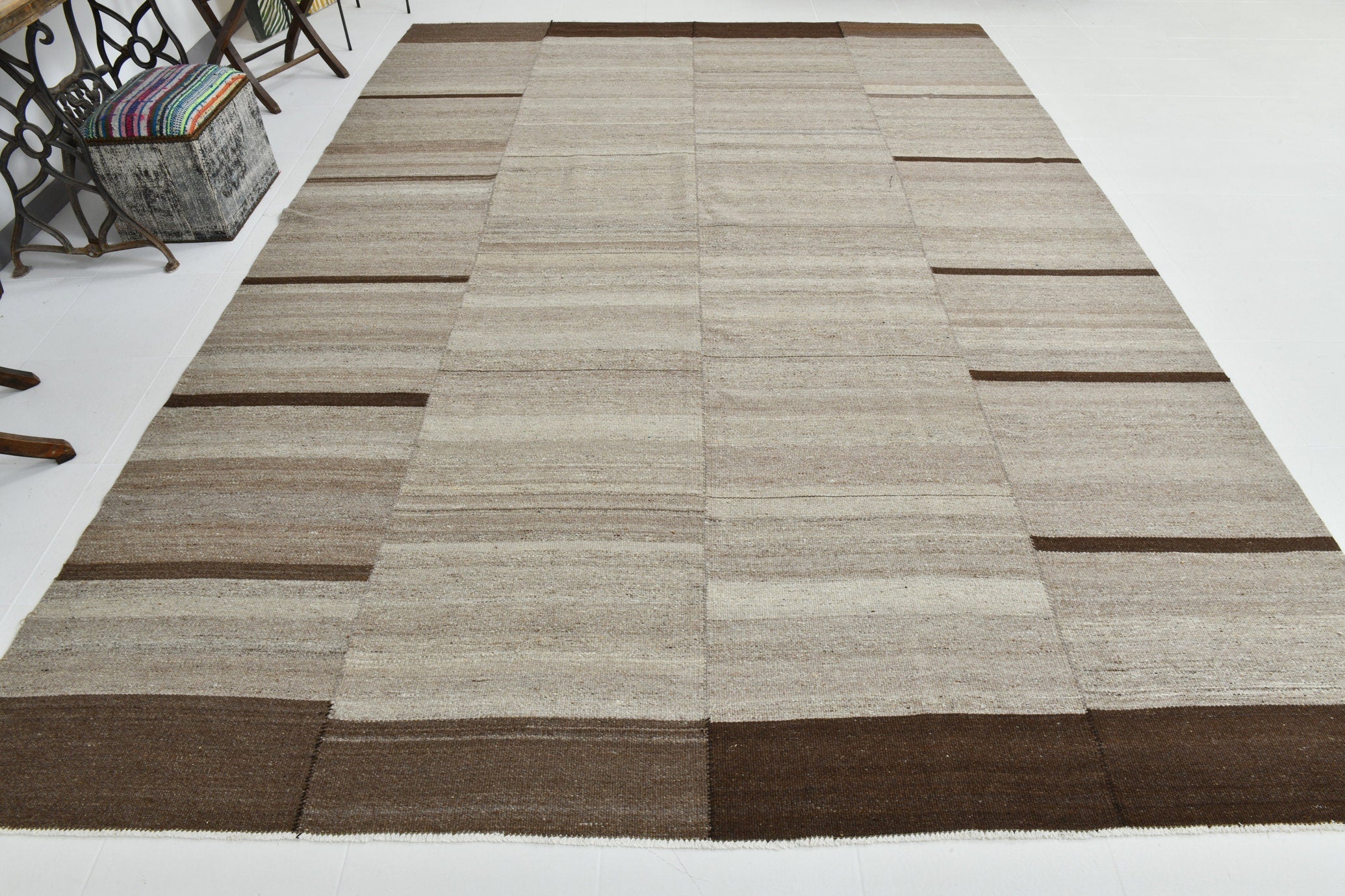 Modern Kilim Manzandaran 8’8’’ x 12’3’’ ft