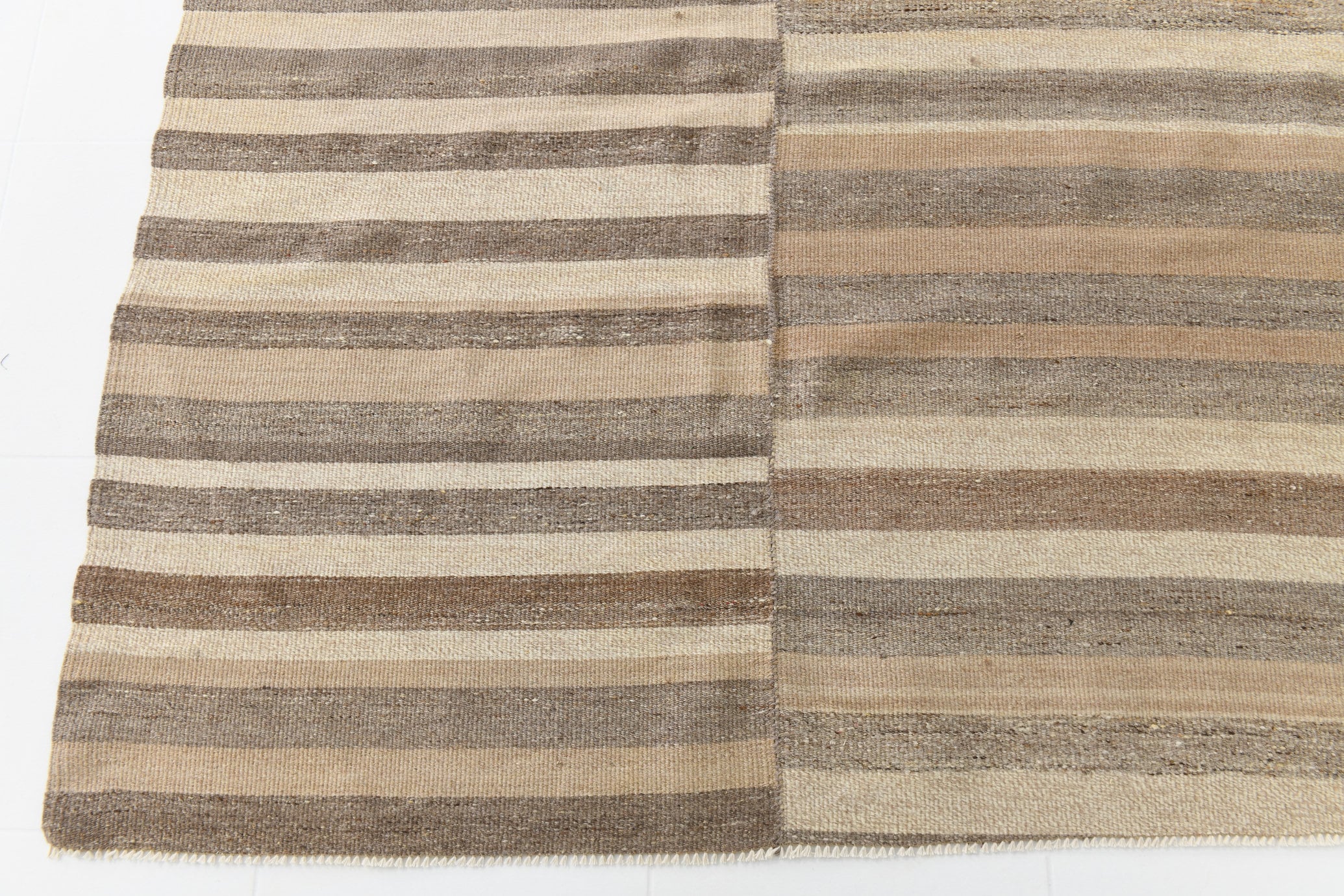 Modern Kilim Manzandaran 9’11’’ x 11’7’’ ft