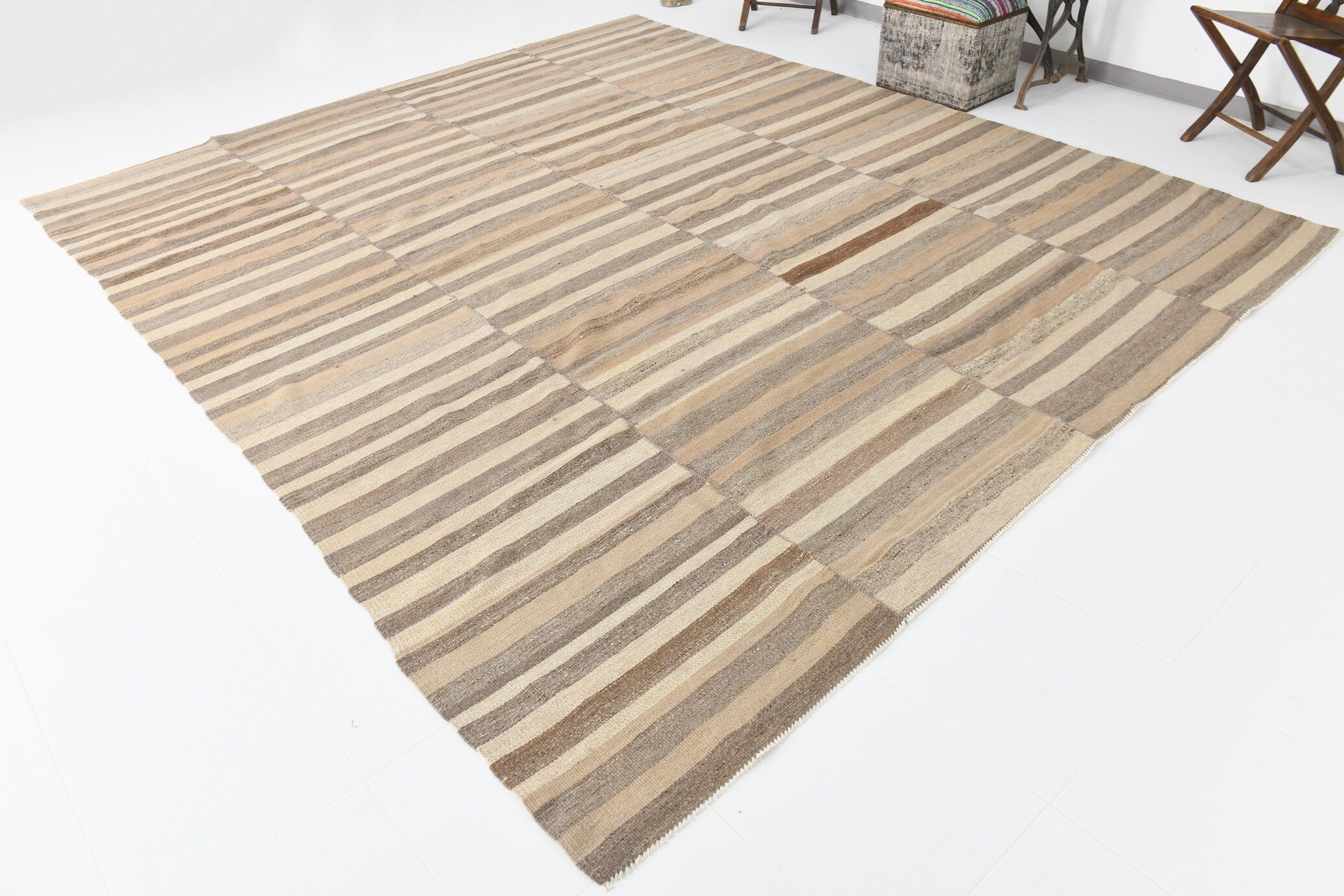 Modern Kilim Manzandaran 9’11’’ x 11’7’’ ft