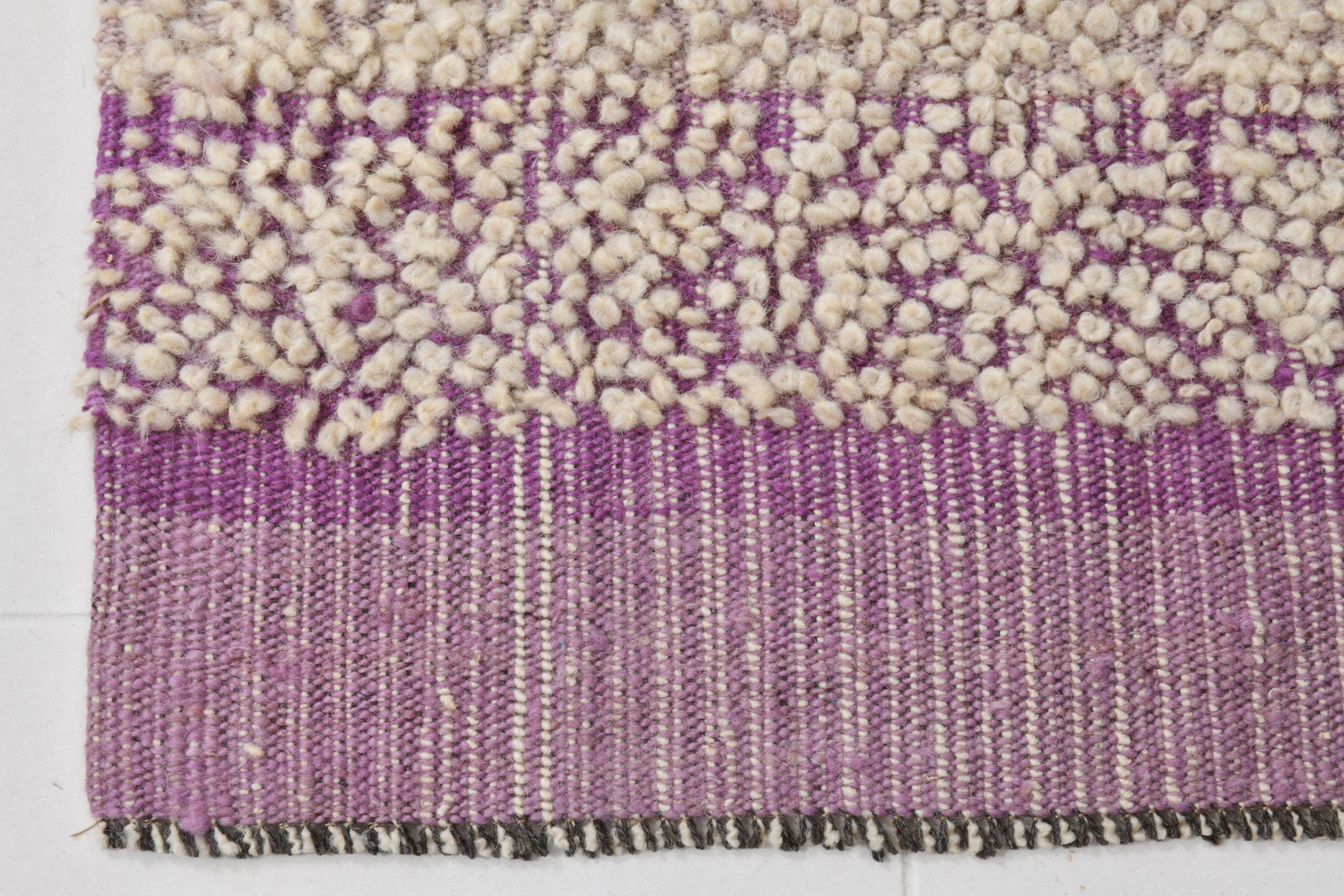 Modern Kilim Pompom 2’3’’ x 5’10’’ ft