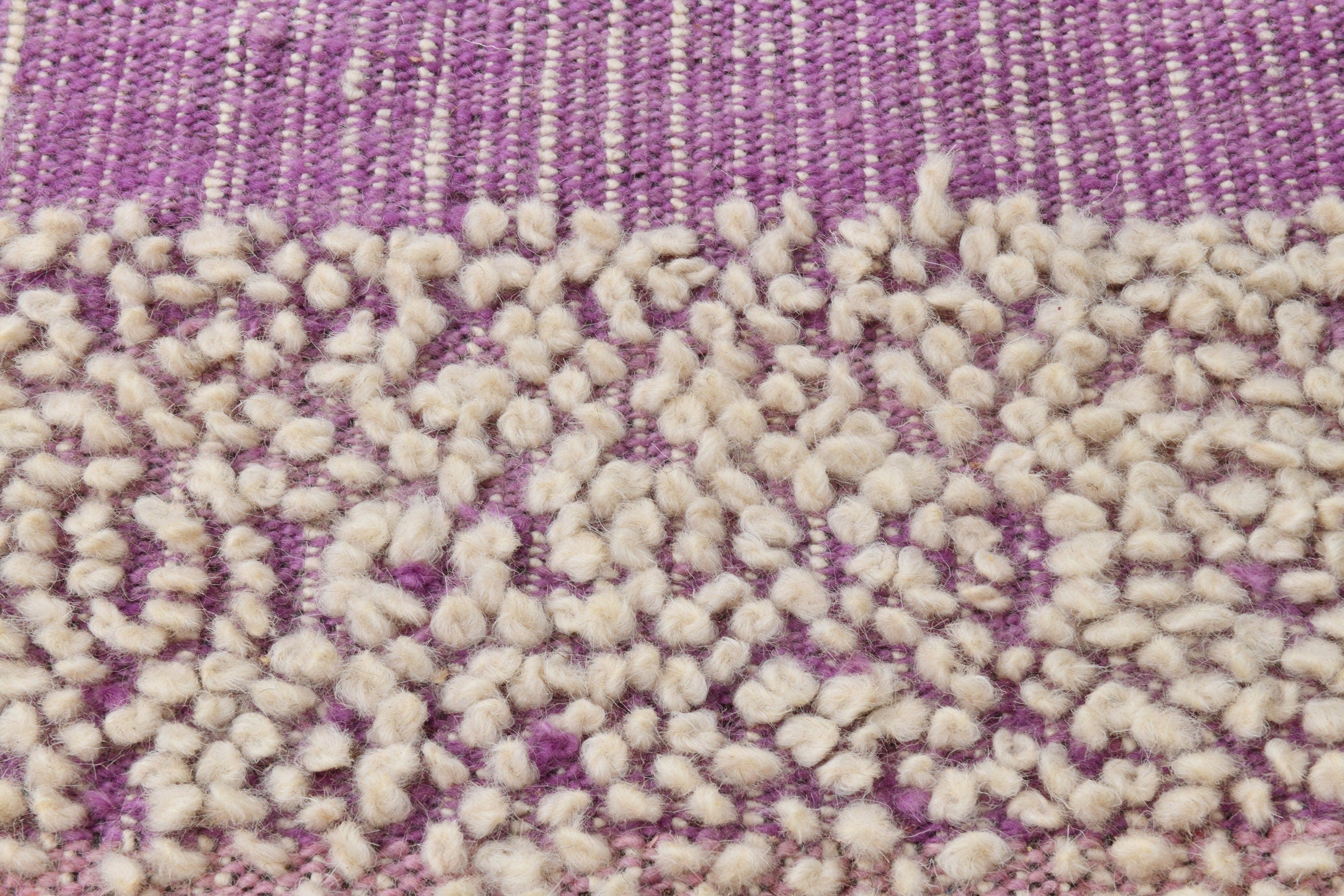 Modern Kilim Pompom 2’3’’ x 5’10’’ ft