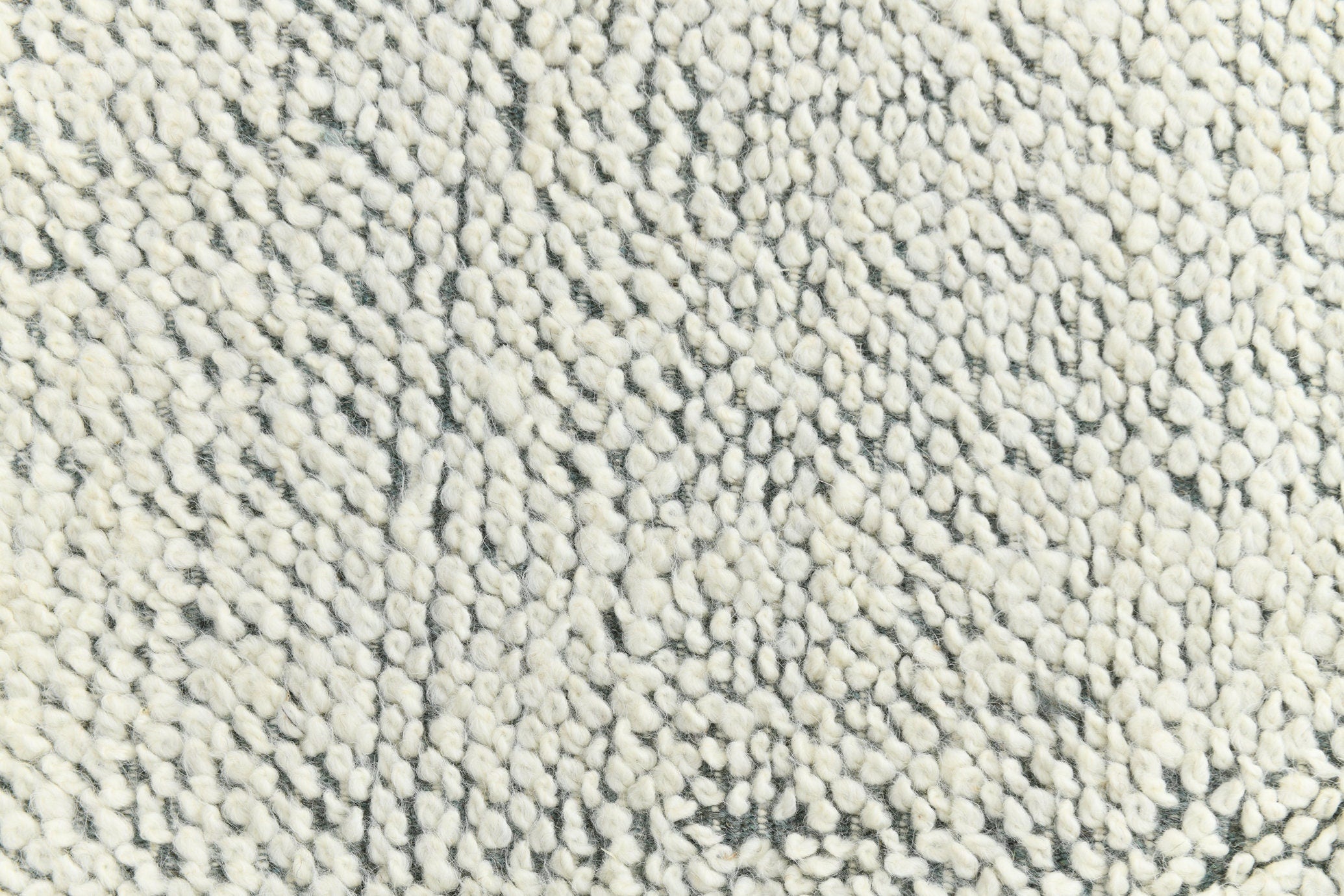 Modern Kilim Pompom 4'6" x 6'6" ft