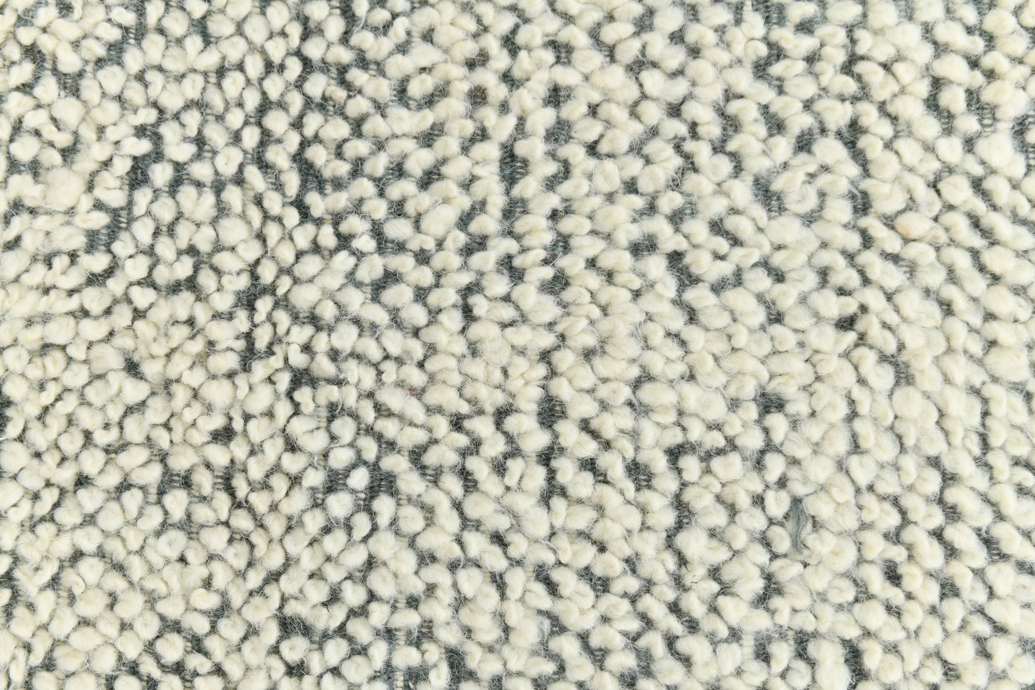 Modern Kilim Pompom 4’6’’ x 6’7’’ ft