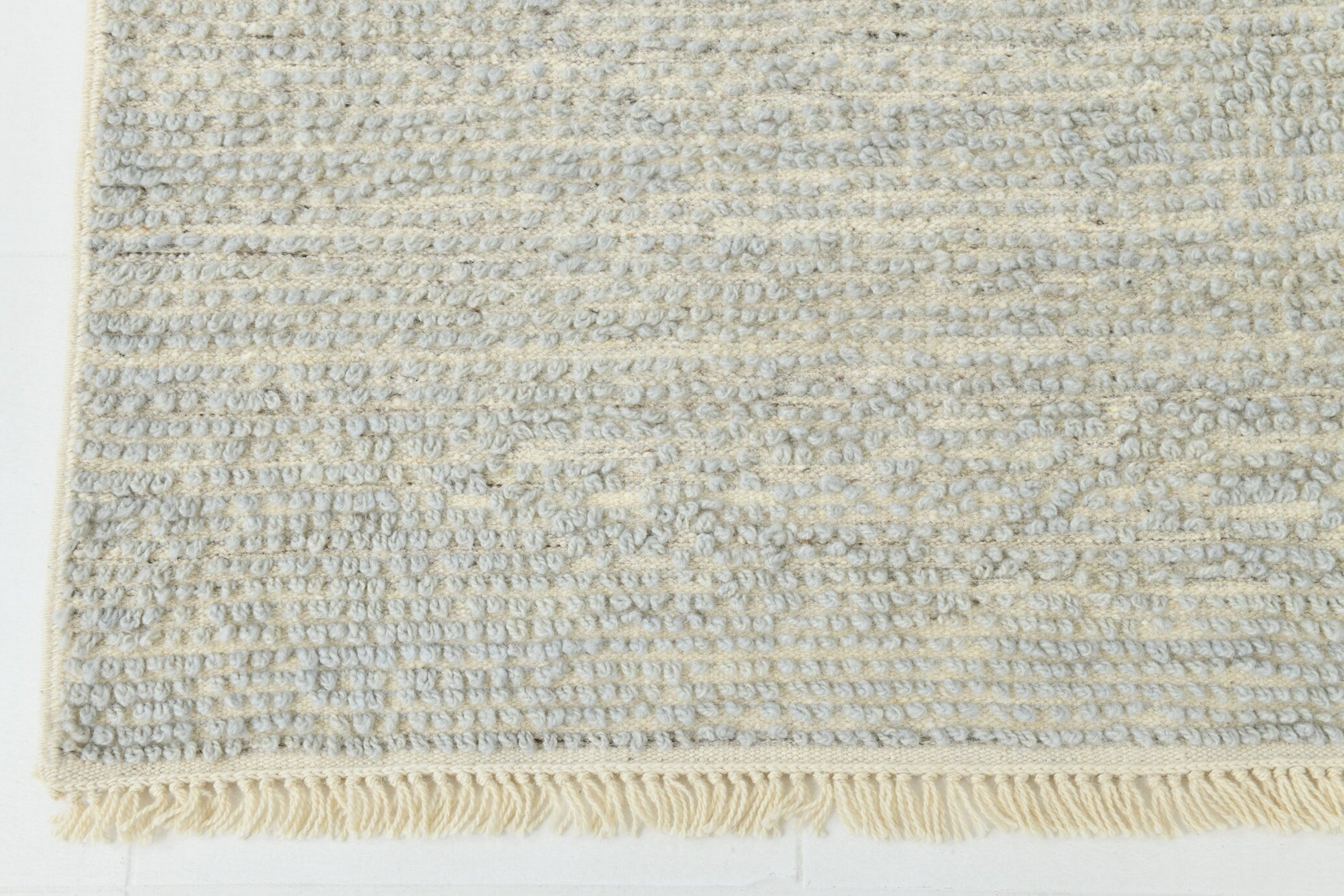 Modern Kilim Pompom 5’3’’ x 7’4’’ ft