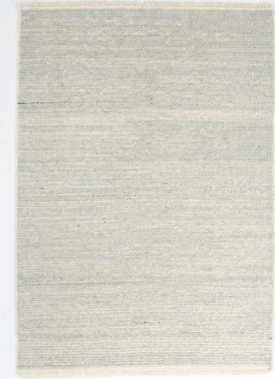 Modern Kilim Pompom 5’3’’ x 7’4’’ ft