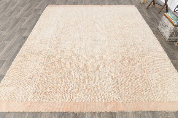 Modern Kilim Pompom 8’2’’ x 9’12’’ ft