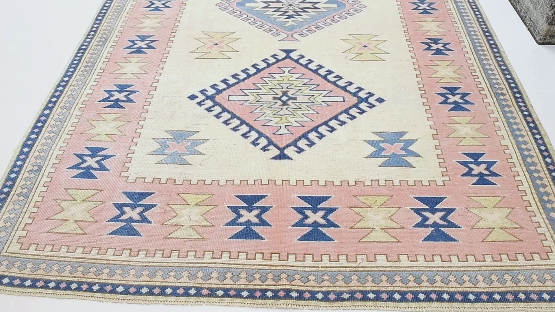 Vintage Premium Semi-Antique Rug, Peach Navy, 6'8" x 10'11" ft