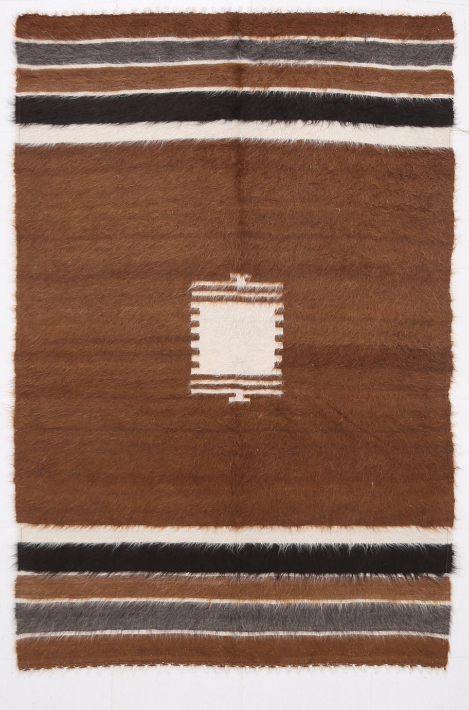 Turkish Angora Kilim Rug 4’6’ x 6’3’
