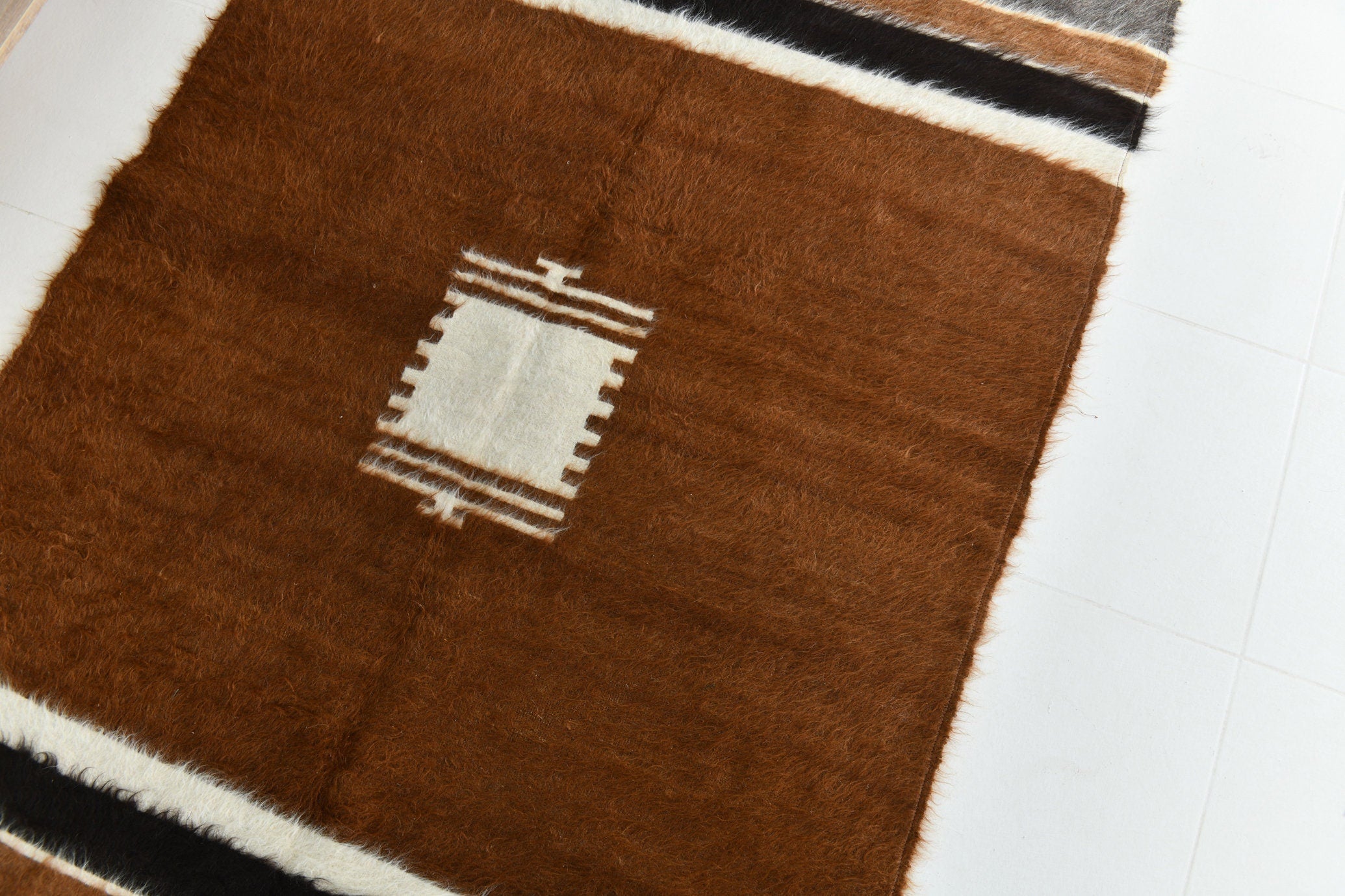 Turkish Angora Kilim Rug 4’6’ x 6’3’