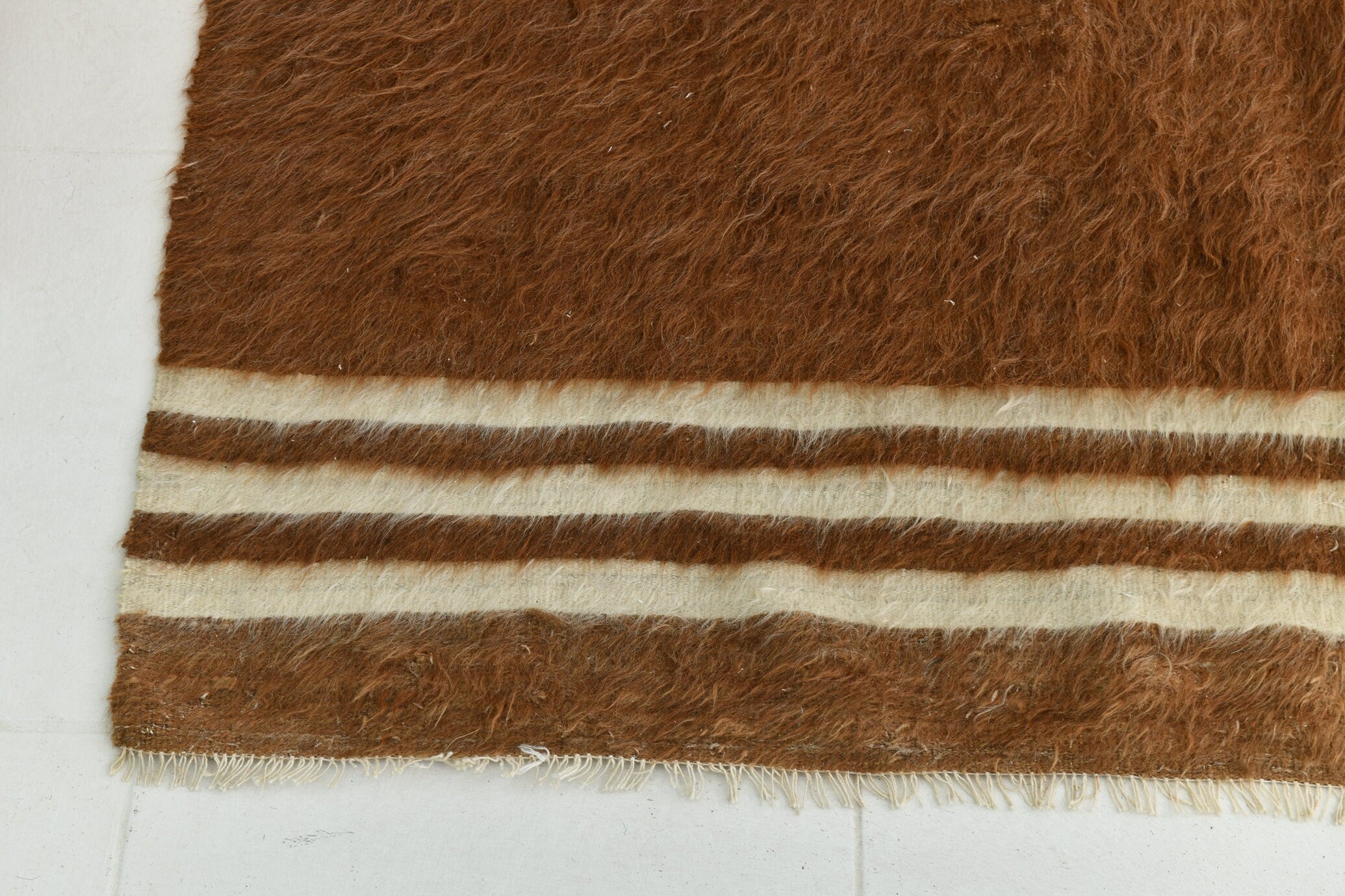 Turkish Angora Kilim Rug 4’9’ x 5’11’
