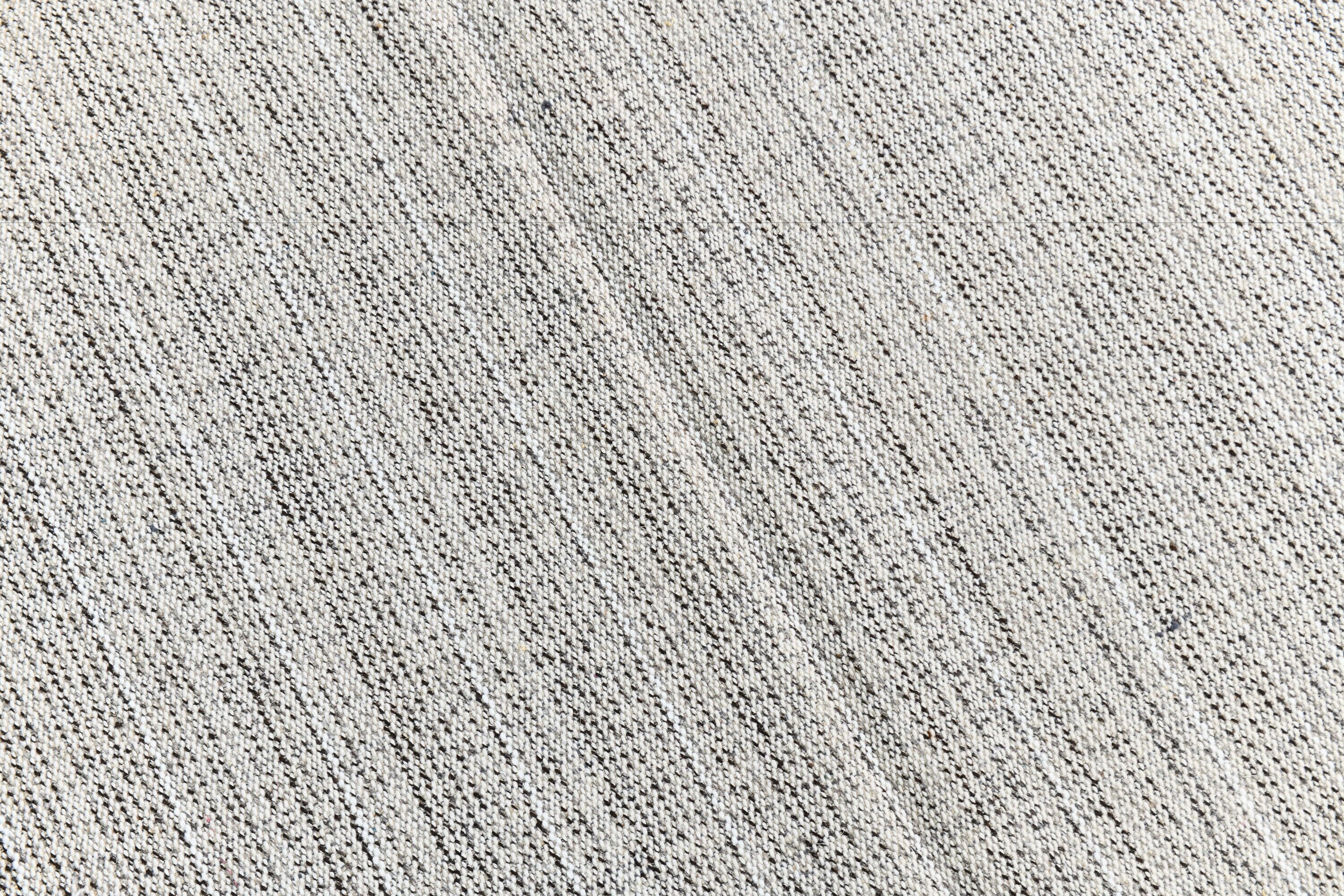 Turkish Flatweave Ethnic Rug 10’4’ x 13’7’ White Grey