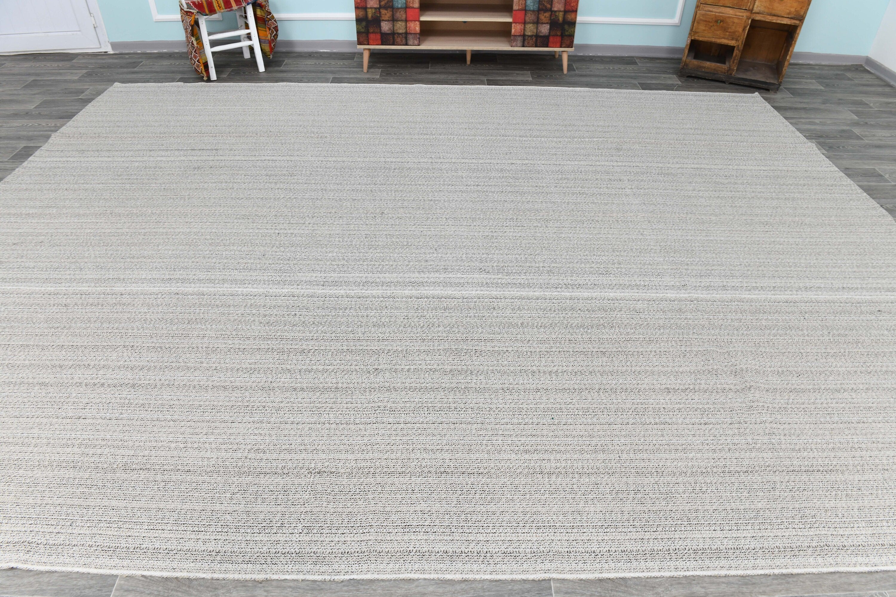 Turkish Flatweave Ethnic Rug 10’4’ x 13’7’ White Grey