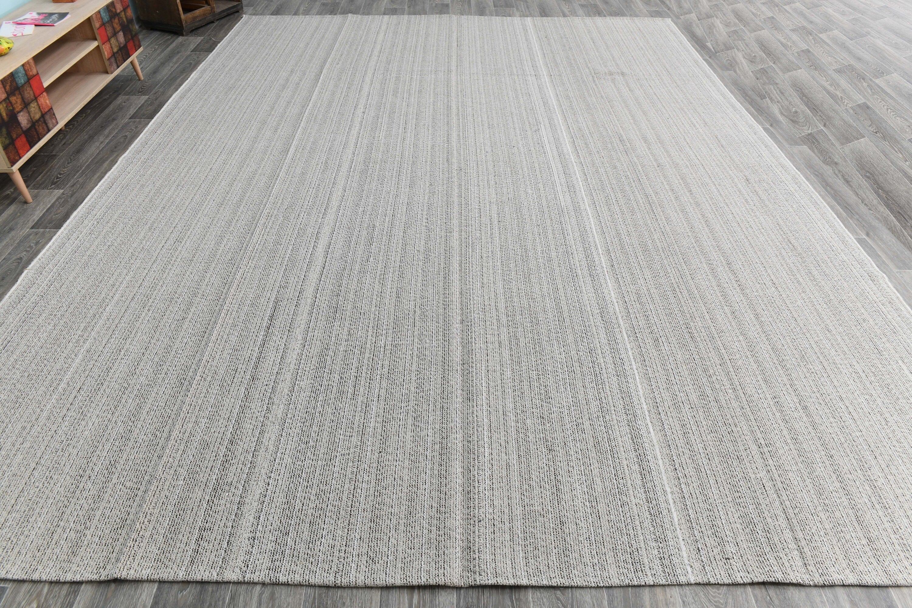 Turkish Flatweave Ethnic Rug 10’4’ x 13’7’ White Grey