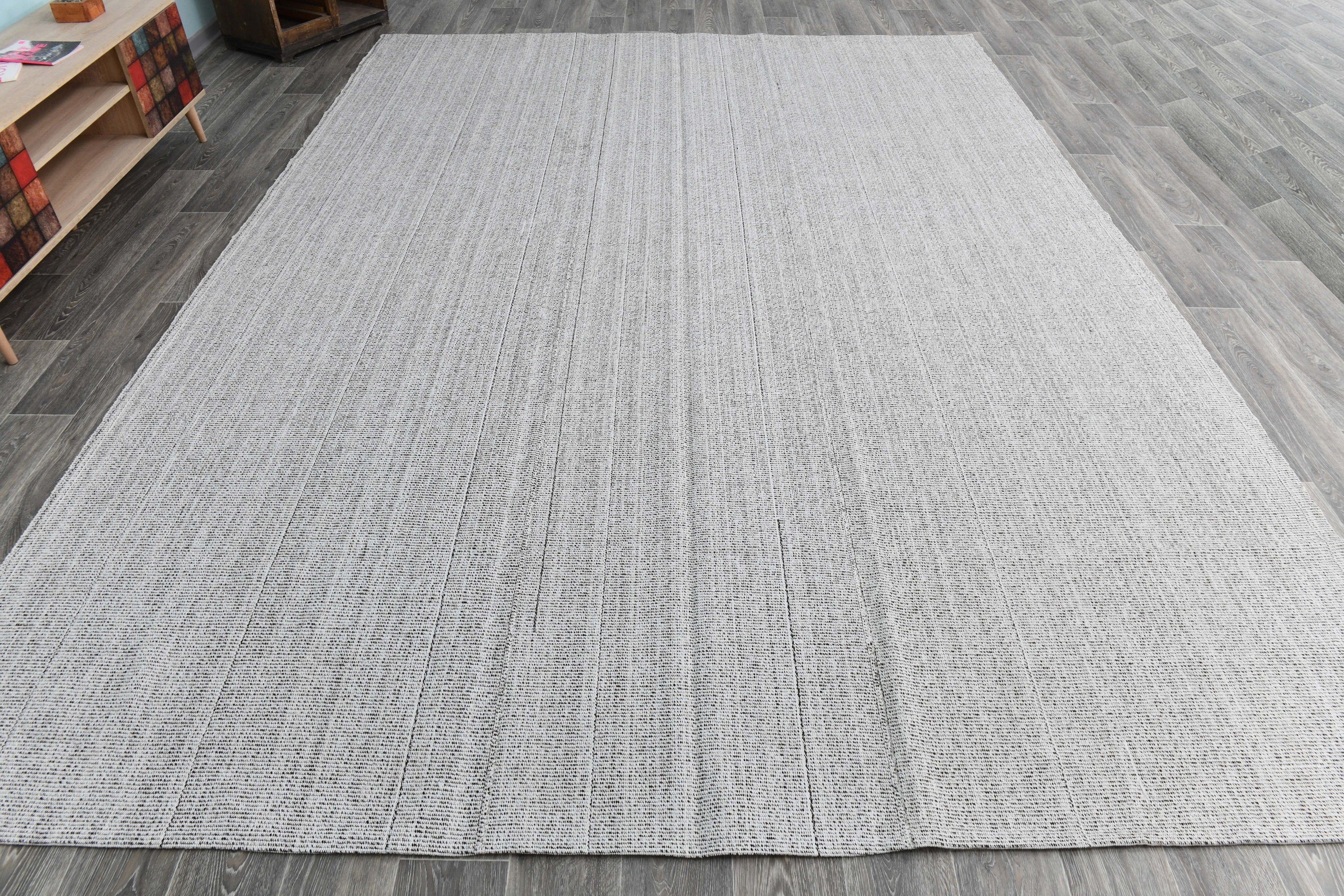 Turkish Flatweave Ethnic Rug 8’11’ x 12’3’