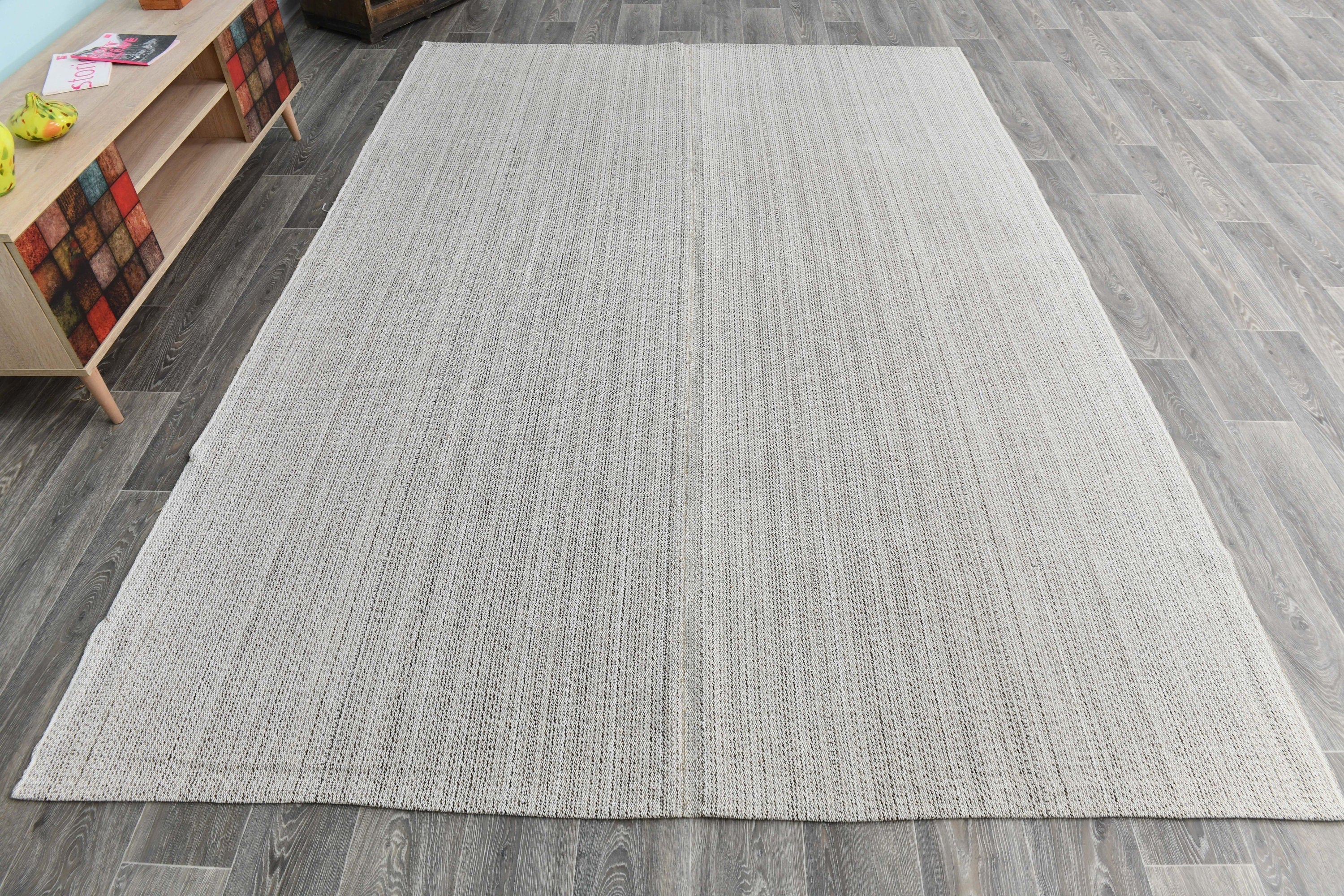 Turkish Flatweave Ethnic Rug 9’9’ x 6’10’