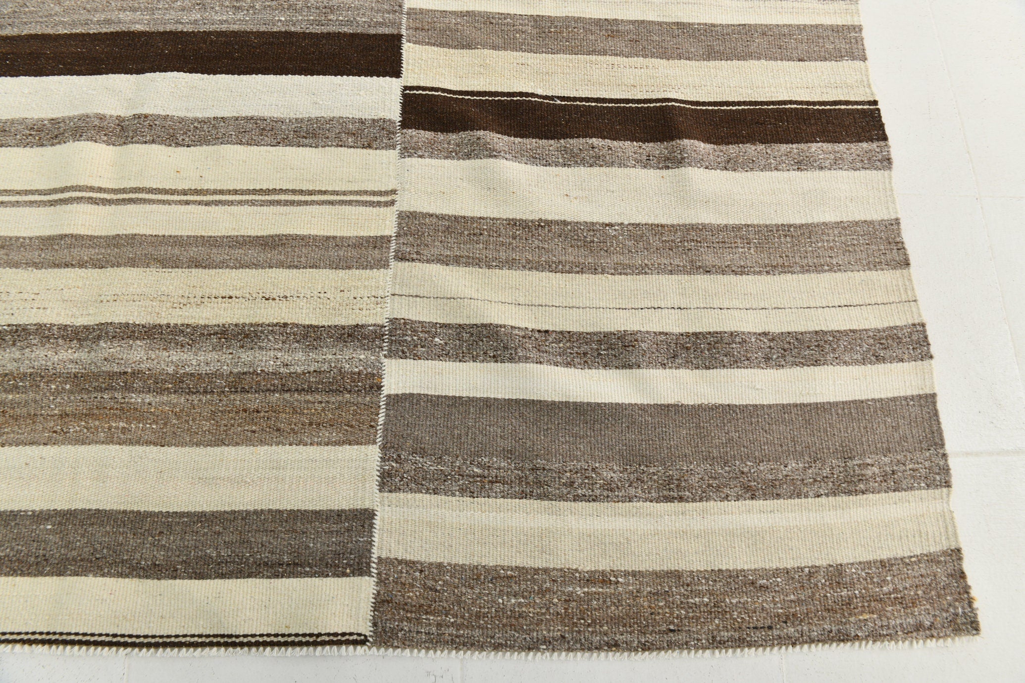 Turkish Kilim Ethnic Rug 10’0’ x 7’5’