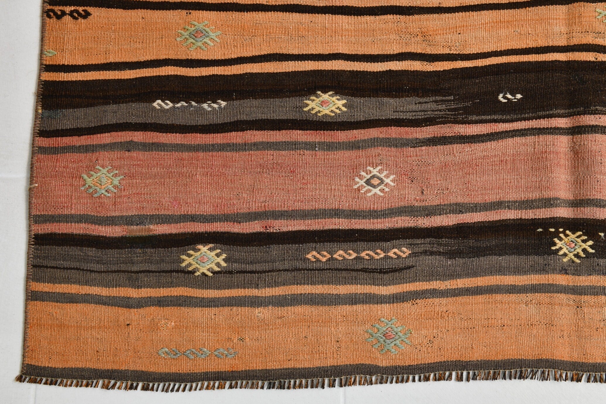 Turkish Kilim Old Rug 4’10’’ x 6’0’’