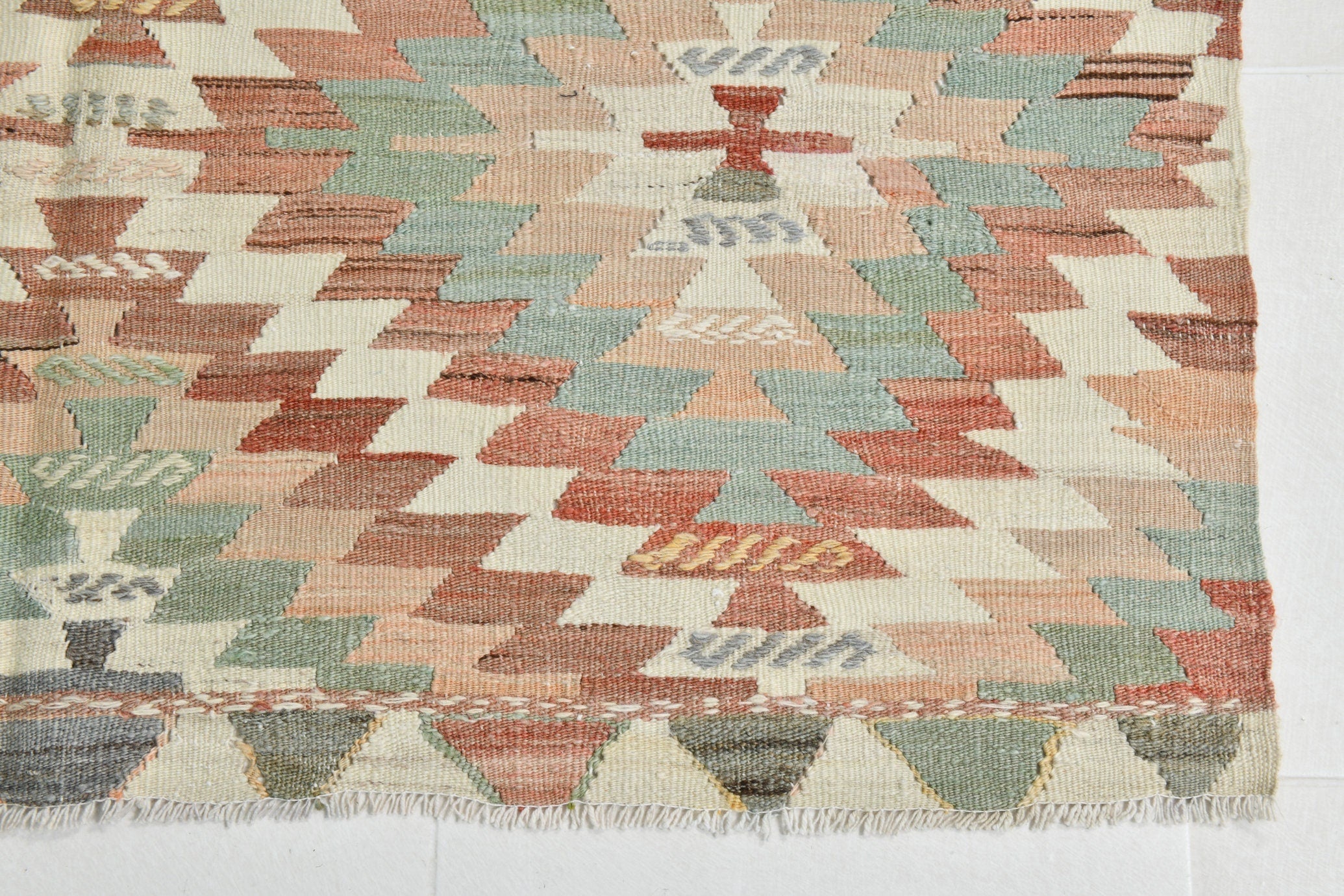 Turkish Kilim Old Rug 4’5’’ x 6’4’’