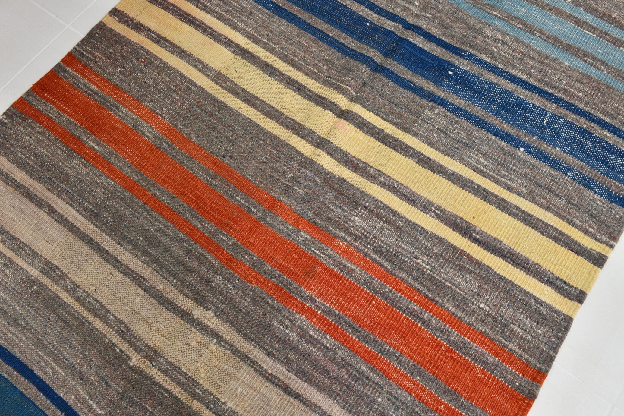 Turkish Kilim Old Rug 4’8’ x 9’4’