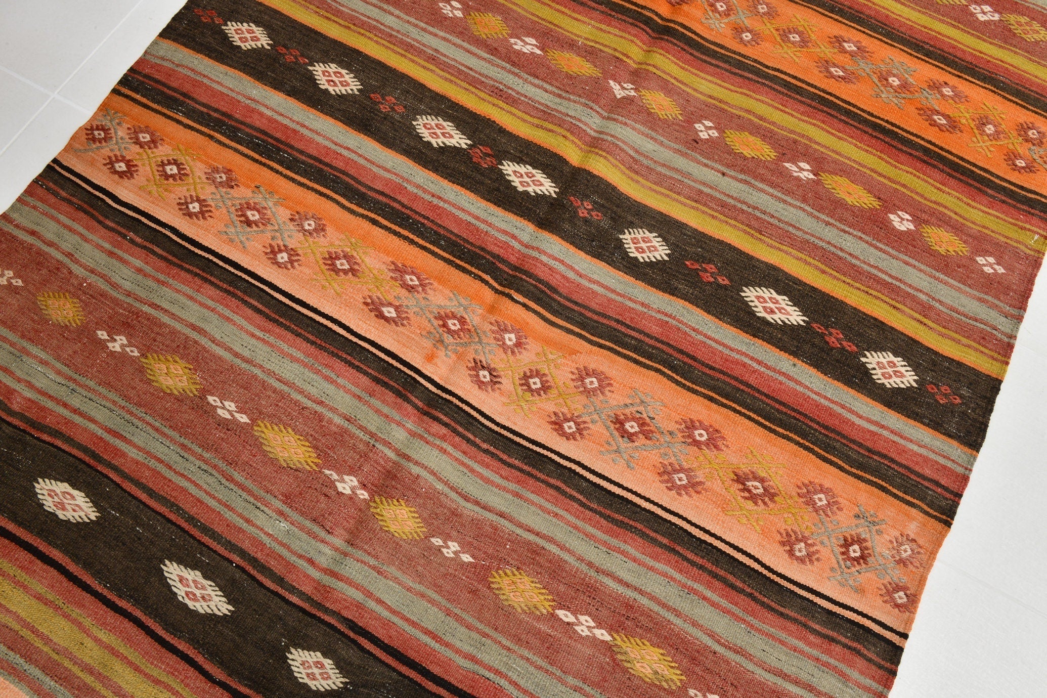 Turkish Kilim Old Rug 5’0’’ x 8’7’’