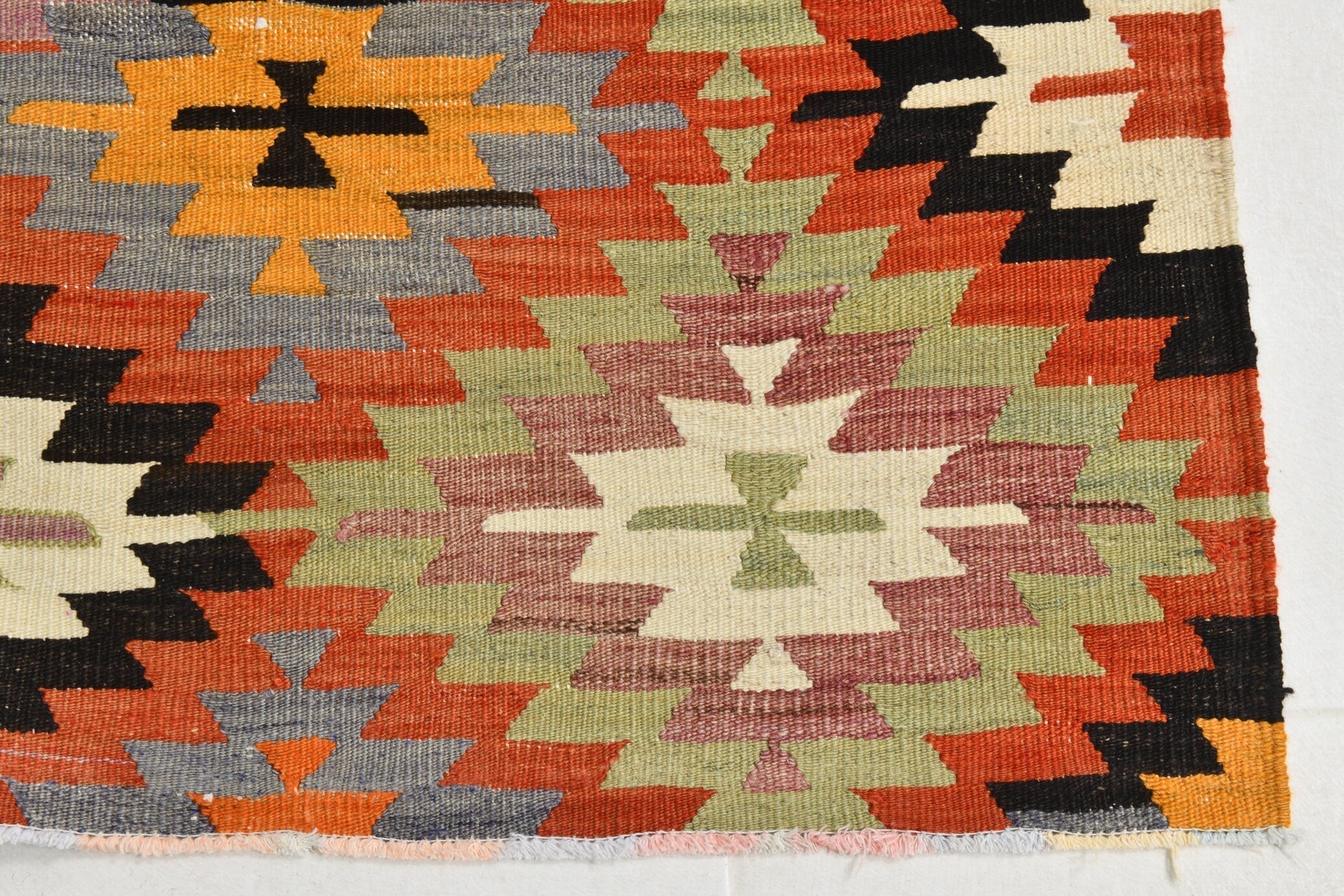 Turkish Kilim Old Rug 5’1’’ x 7’7’’