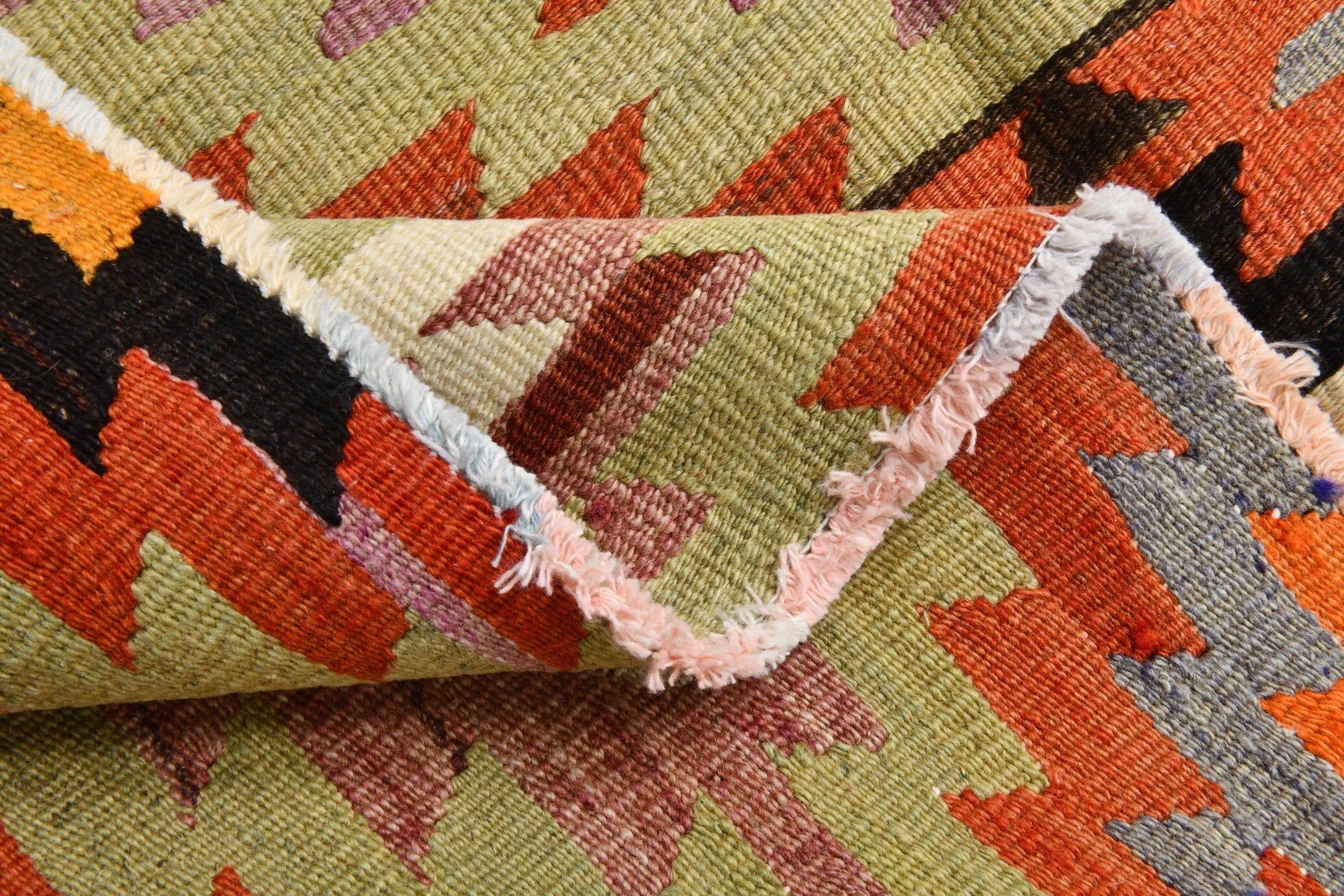 Turkish Kilim Old Rug 5’1’’ x 7’7’’
