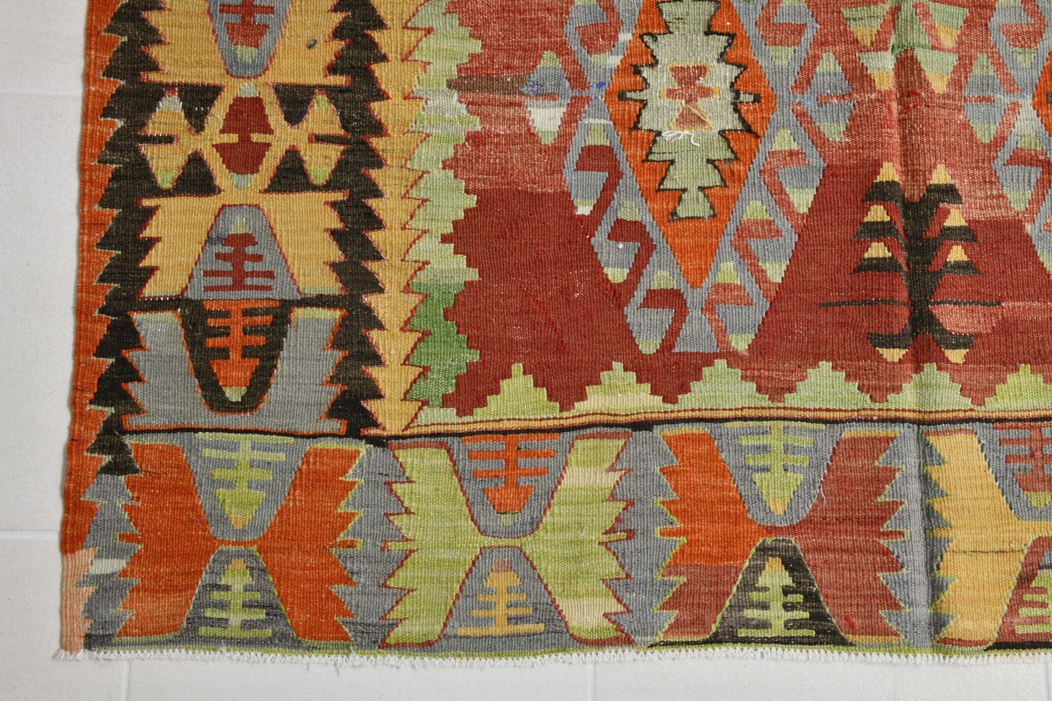 Turkish Kilim Old Rug 5’1’ x 8’1’
