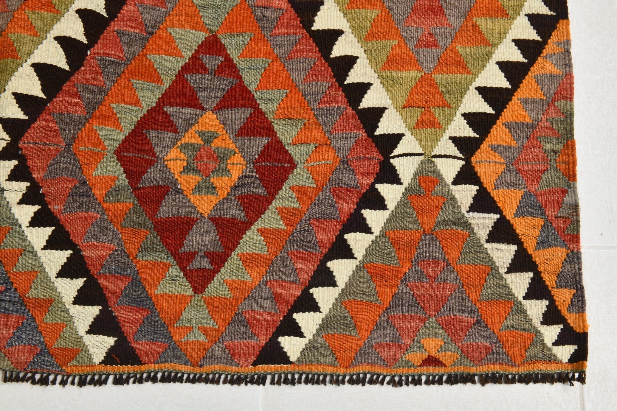 Turkish Kilim Old Rug 5’1’ x 8’8’
