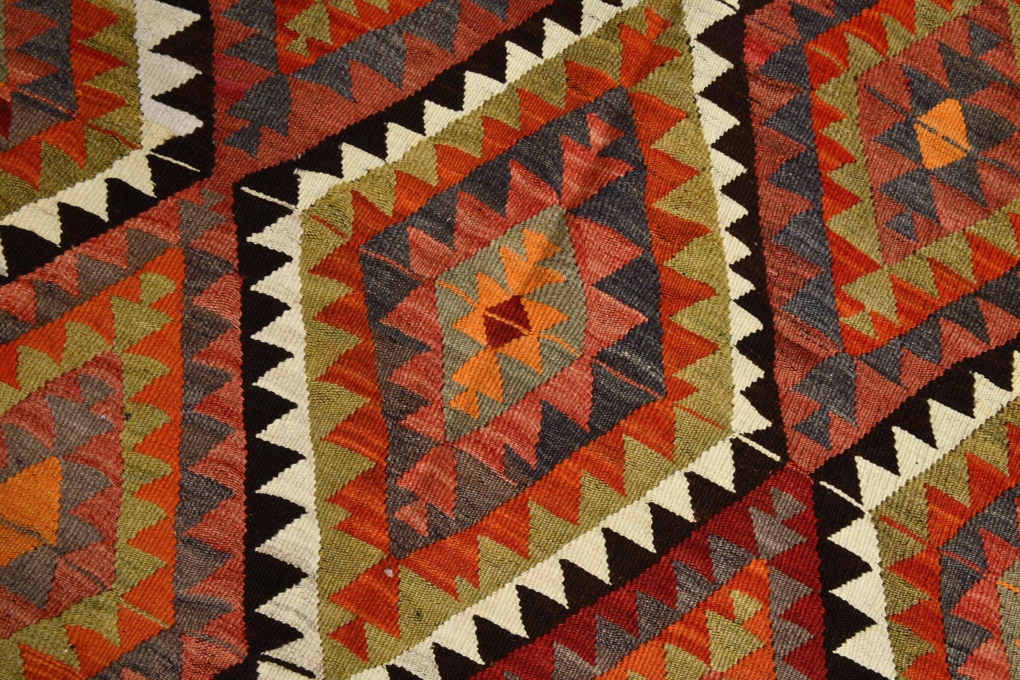 Turkish Kilim Old Rug 5’1’ x 8’8’