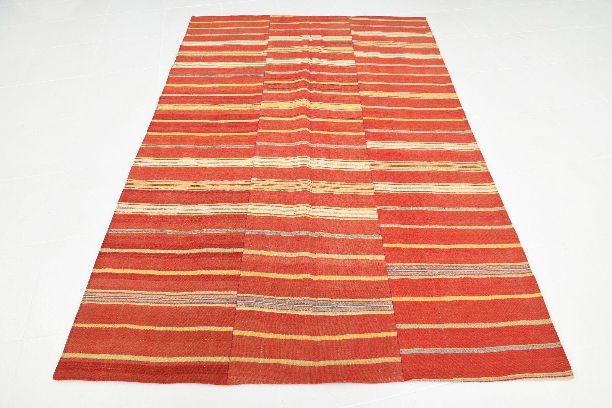 Turkish Kilim Old Rug 5’3’’ x 8’0’’