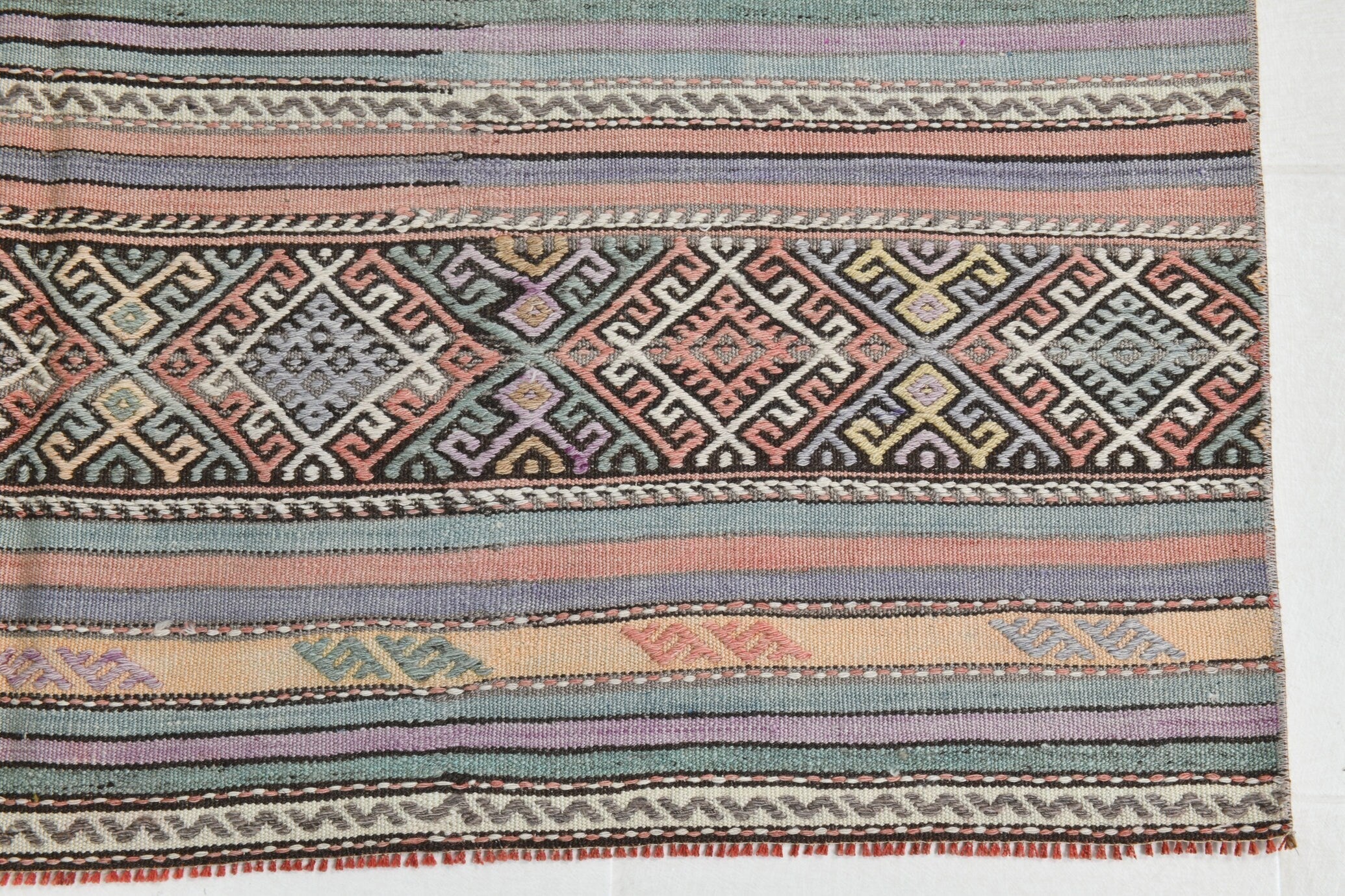 Turkish Kilim Old Rug 5’3’’ x 8’8’’