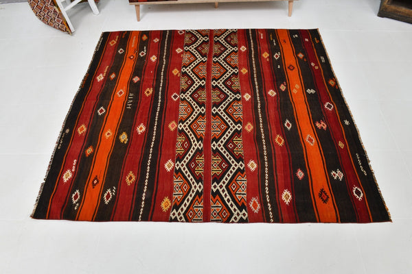 Turkish Kilim Old Rug 5’4’ x 5’10’
