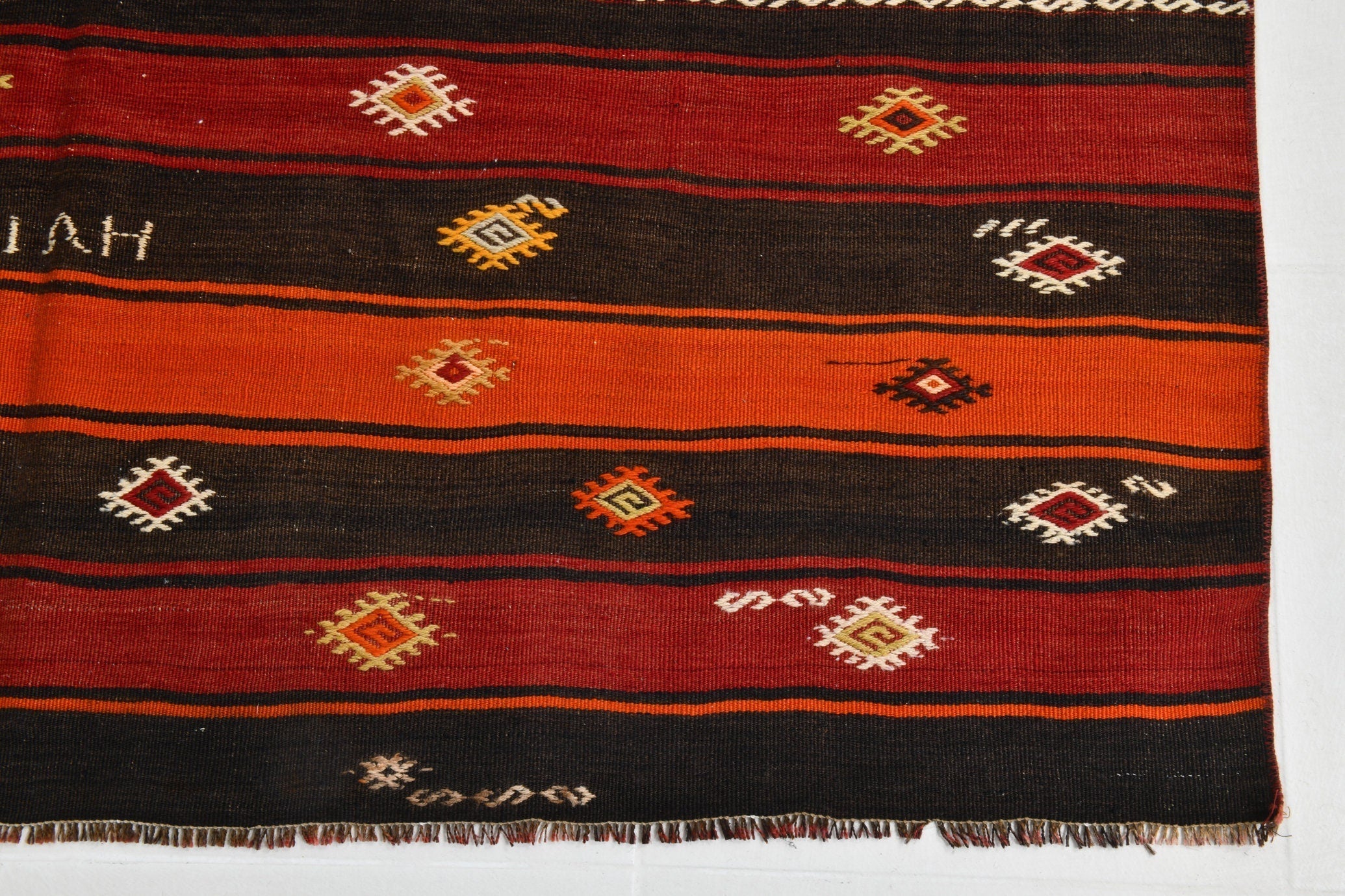 Turkish Kilim Old Rug 5’4’ x 5’10’