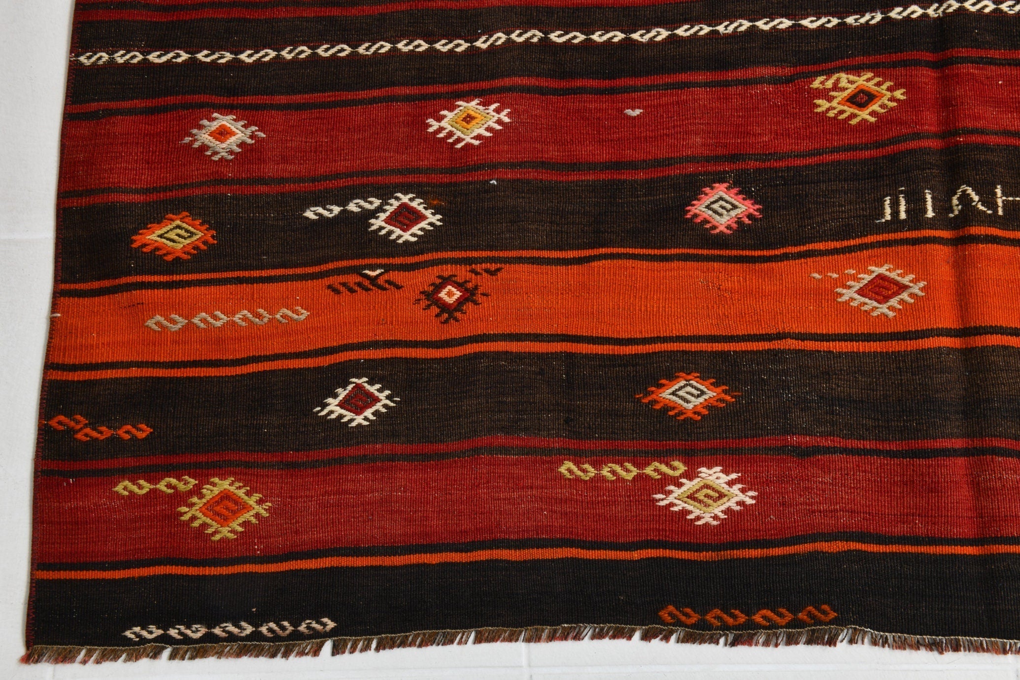Turkish Kilim Old Rug 5’4’ x 5’10’