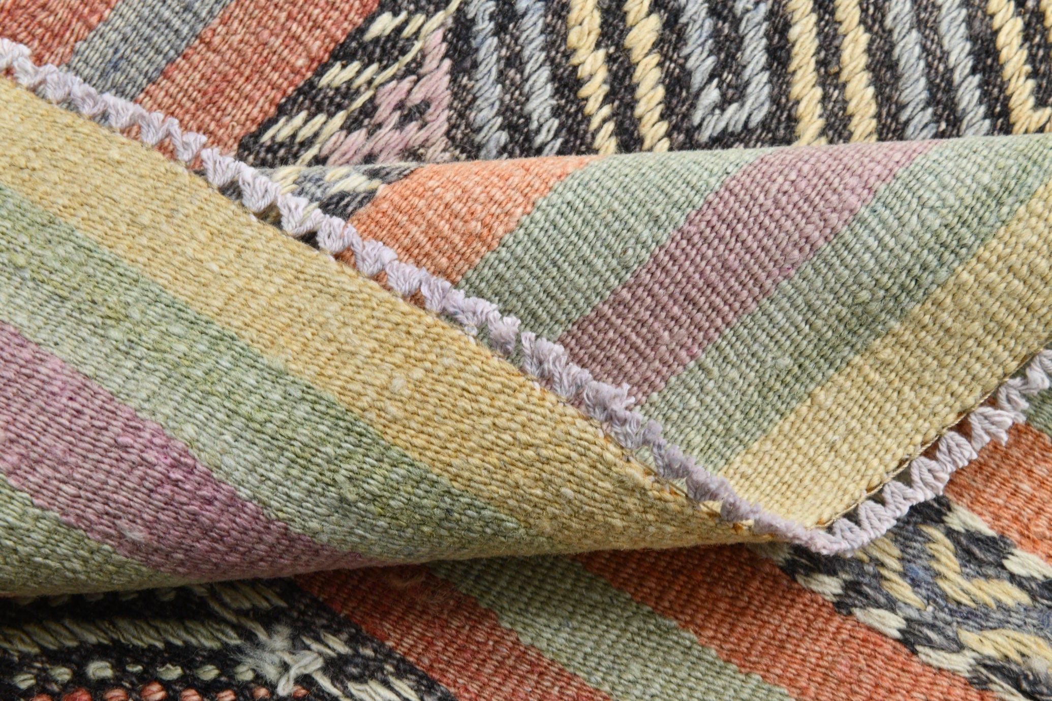 Turkish Kilim Old Rug 5’4’ x 8’11’