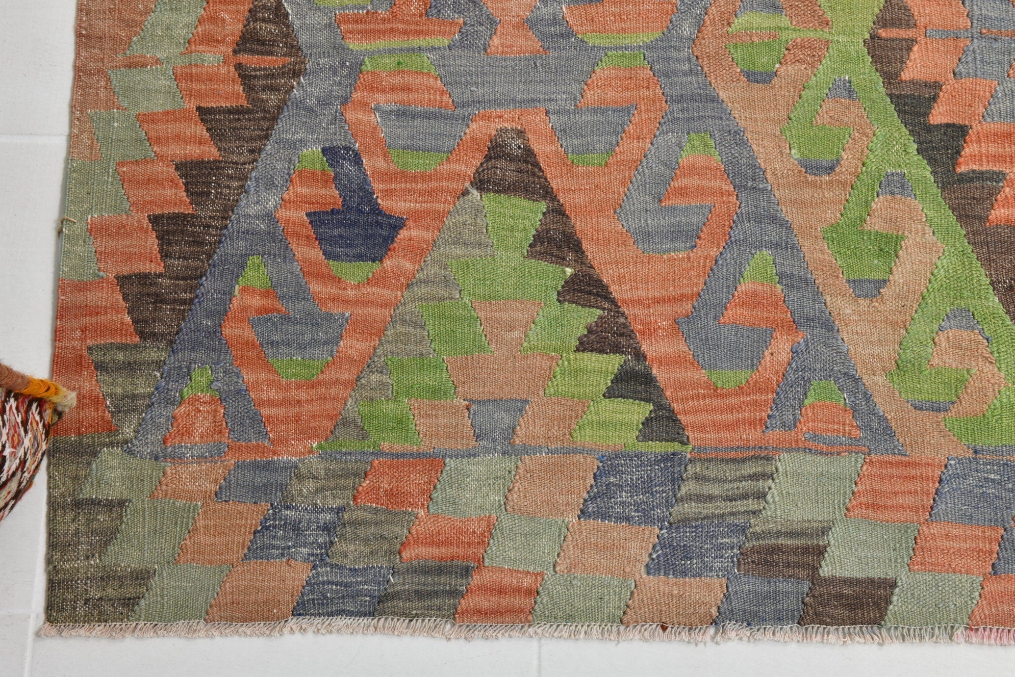 Turkish Kilim Old Rug 9’11’ x 5’11’