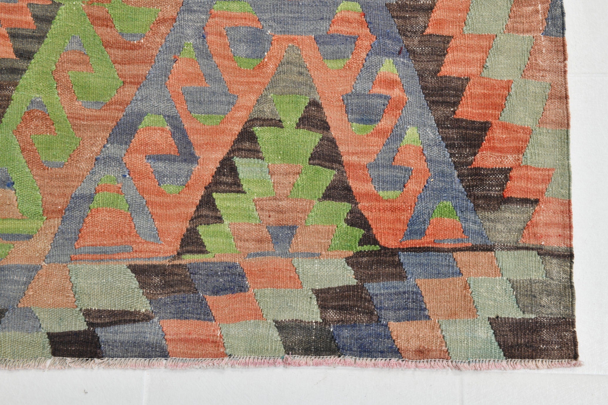 Turkish Kilim Old Rug 9’11’ x 5’11’