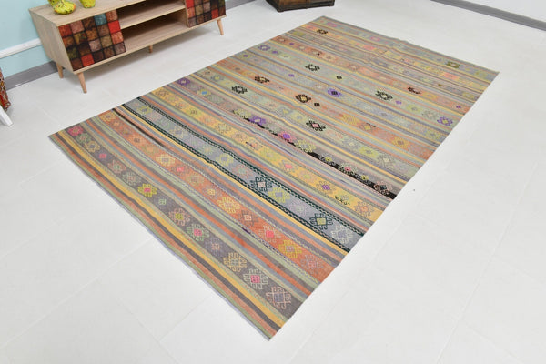 Turkish Kilim Old Rug 9’2’ x 5’10’