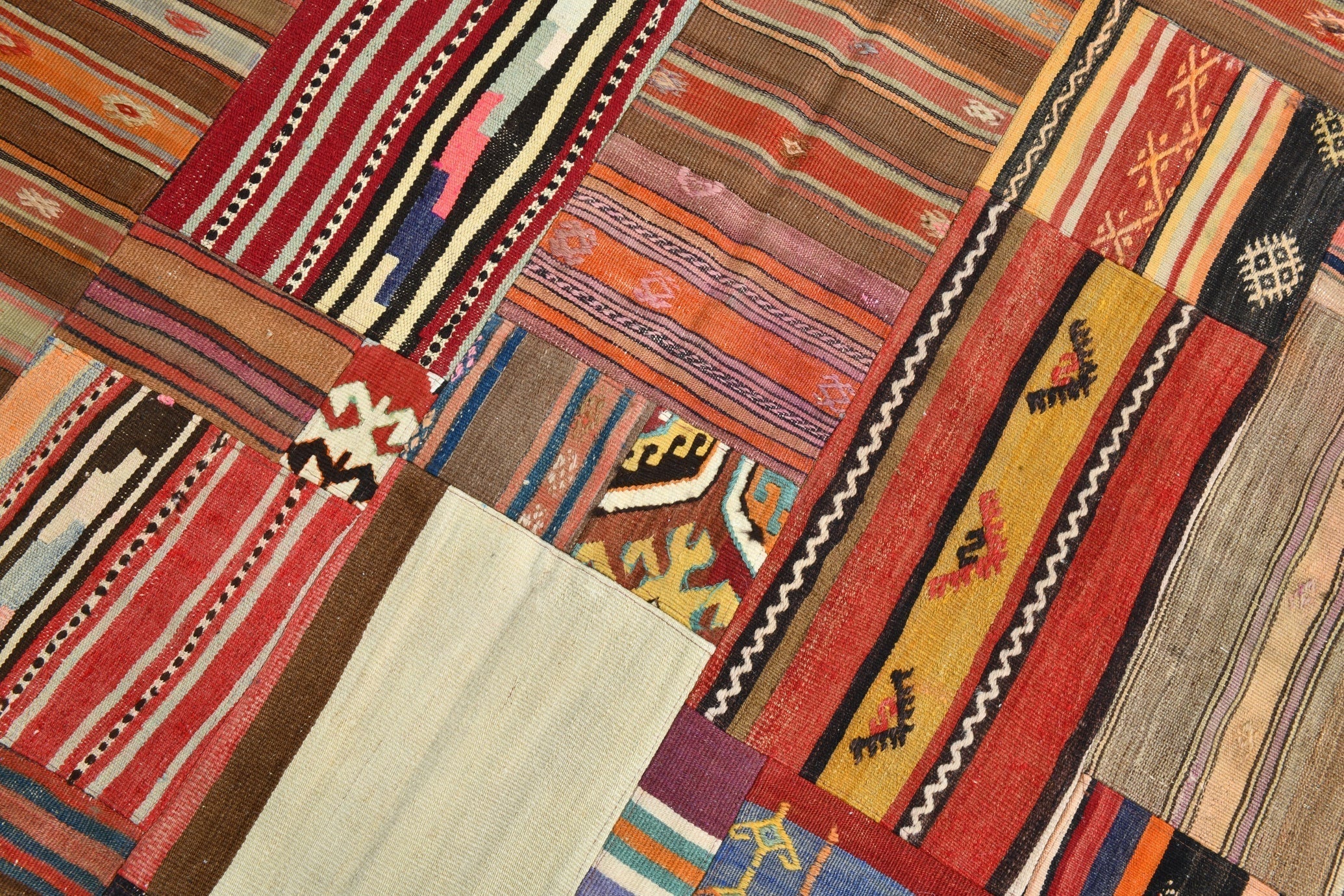 Turkish Kilim Patchwork Rug 5’6’’ x 7’10’’