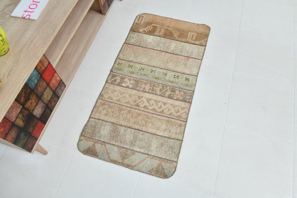 Turkish Vintage Doormat 1’11’ x 3’10’