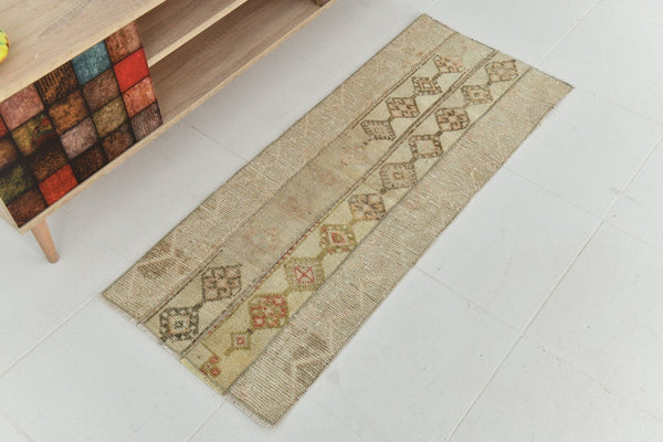 Turkish Vintage Doormat 1’8’ x 4’3’