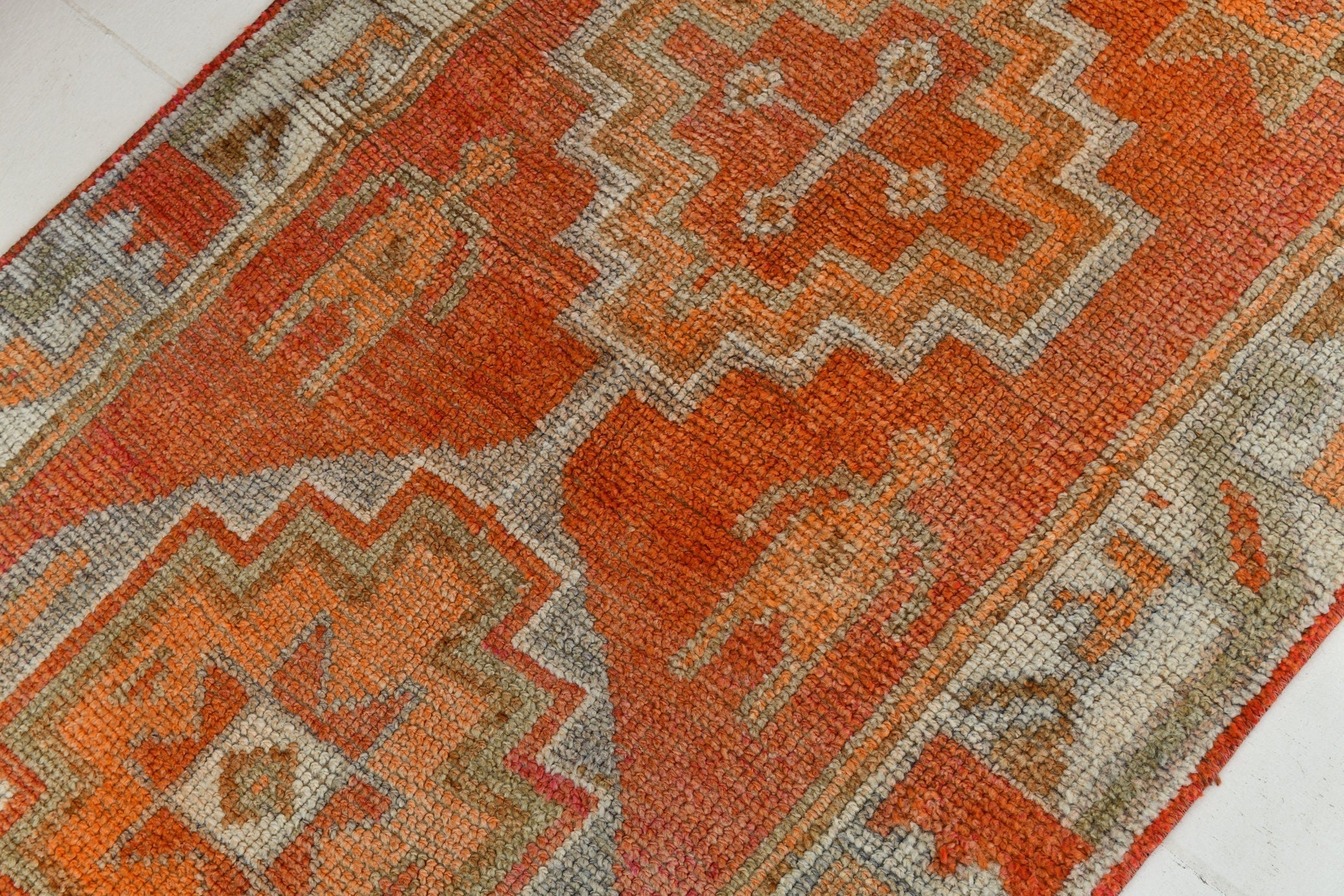 Turkish Vintage Herki Rug 10’4’ x 2’10’